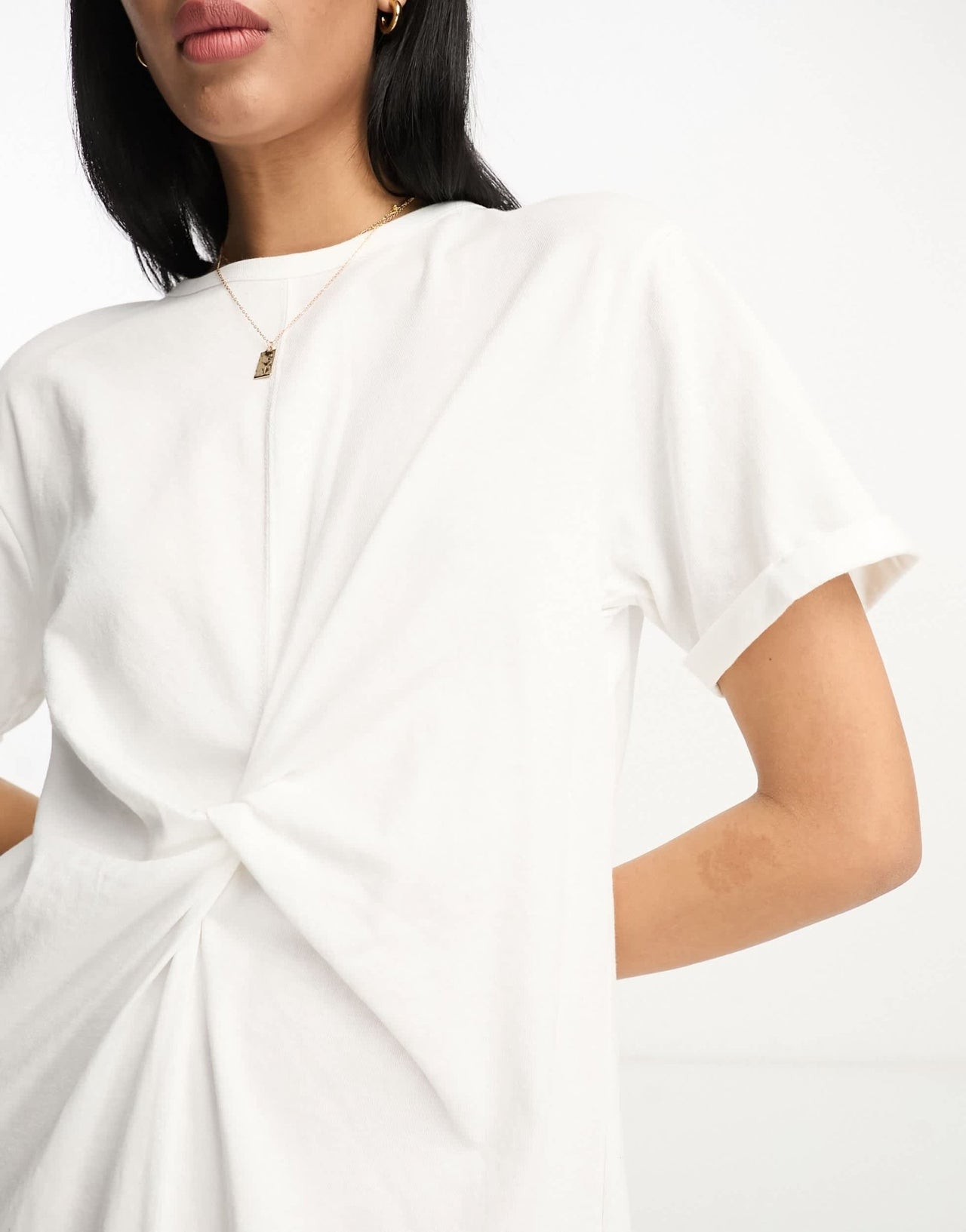 River Island twist front midi t-shirt dress in white - ASOS Sample Sale