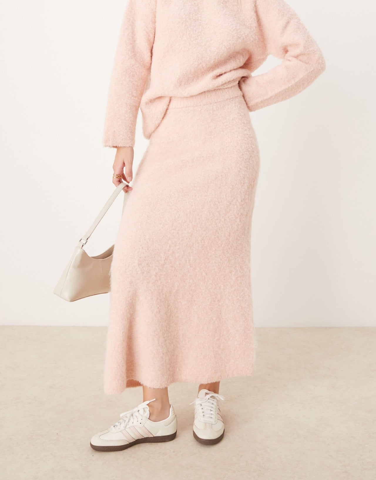 River Island ultra fluffy knitted maxi skirt co - ord in light pink - ASOS Sample Sale