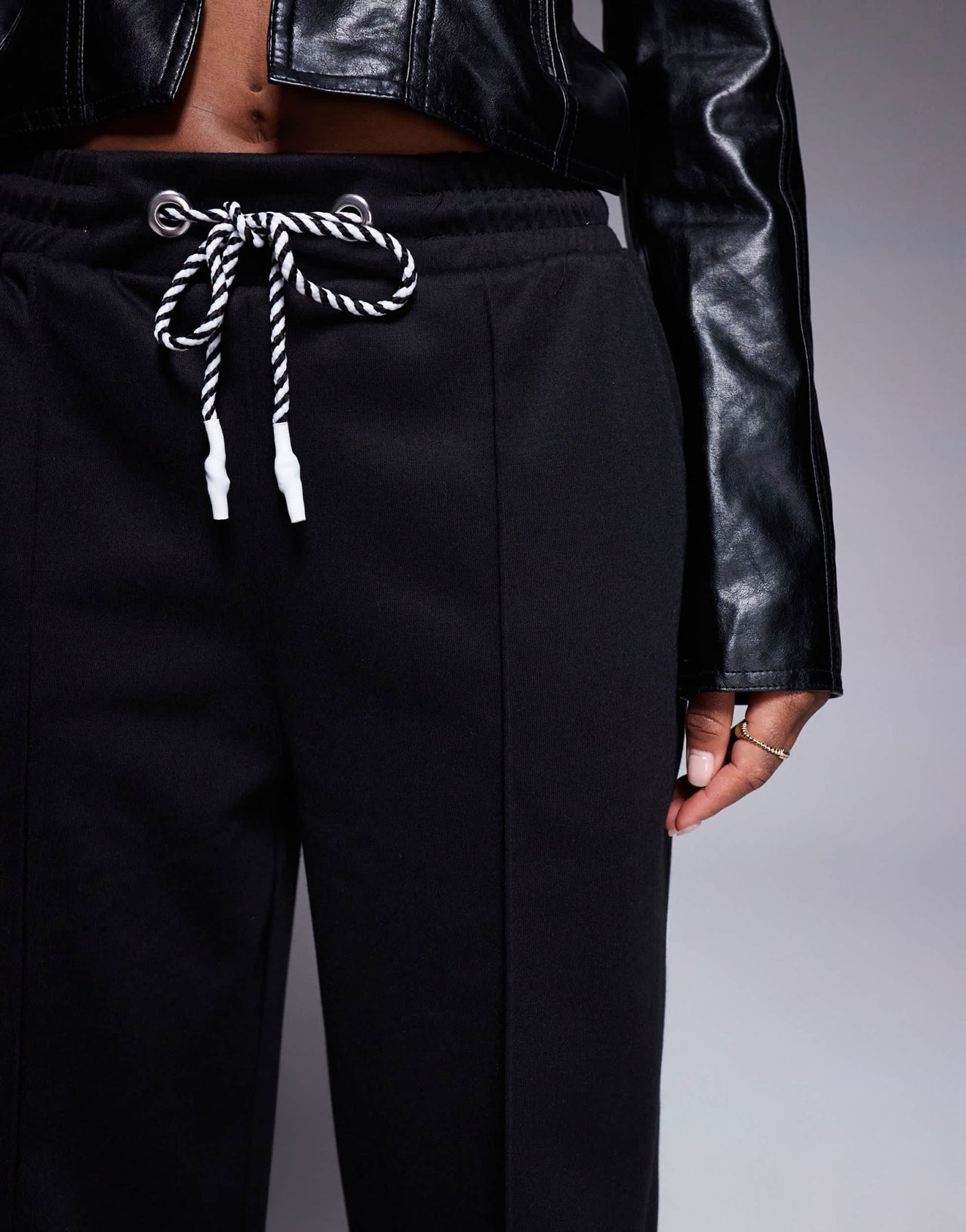 River Island wide leg joggers with side stripe in black - ASOS Sample Sale