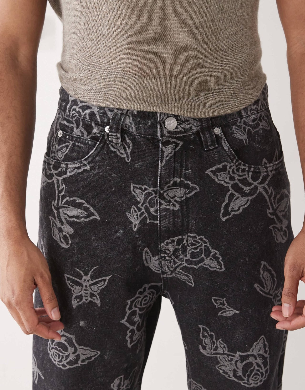 Santa Cruz Big rose printed denim jeans in washed black - ASOS Sample Sale