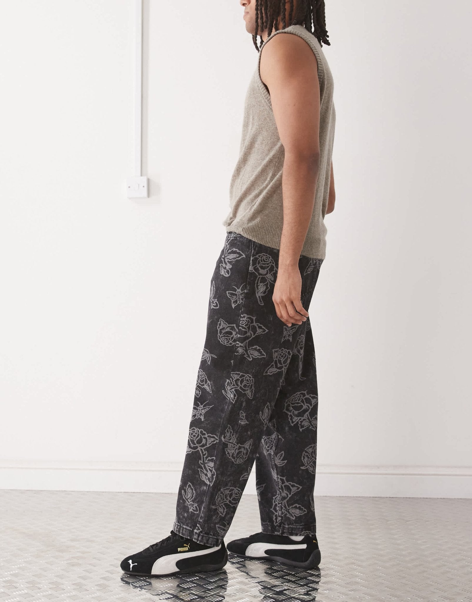 Santa Cruz Big rose printed denim jeans in washed black - ASOS Sample Sale
