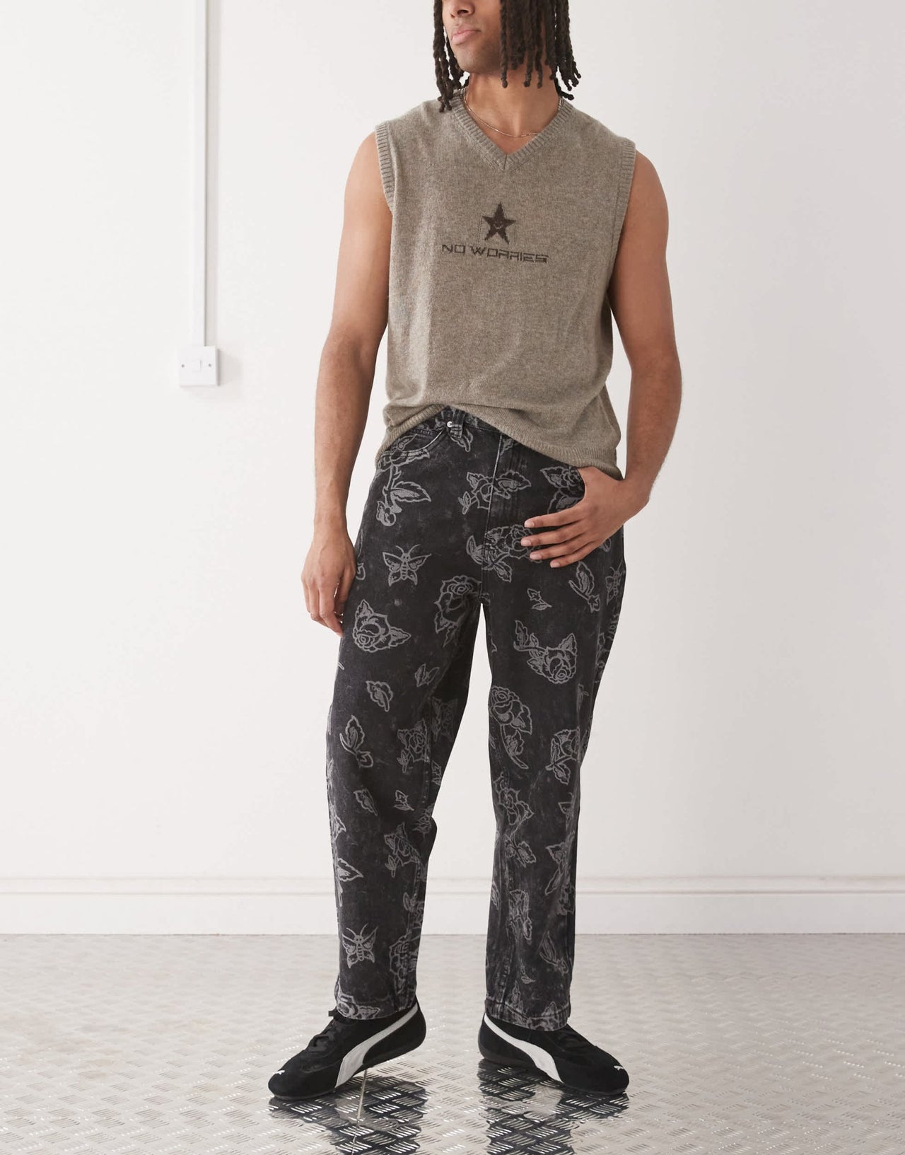 Santa Cruz Big rose printed denim jeans in washed black - ASOS Sample Sale