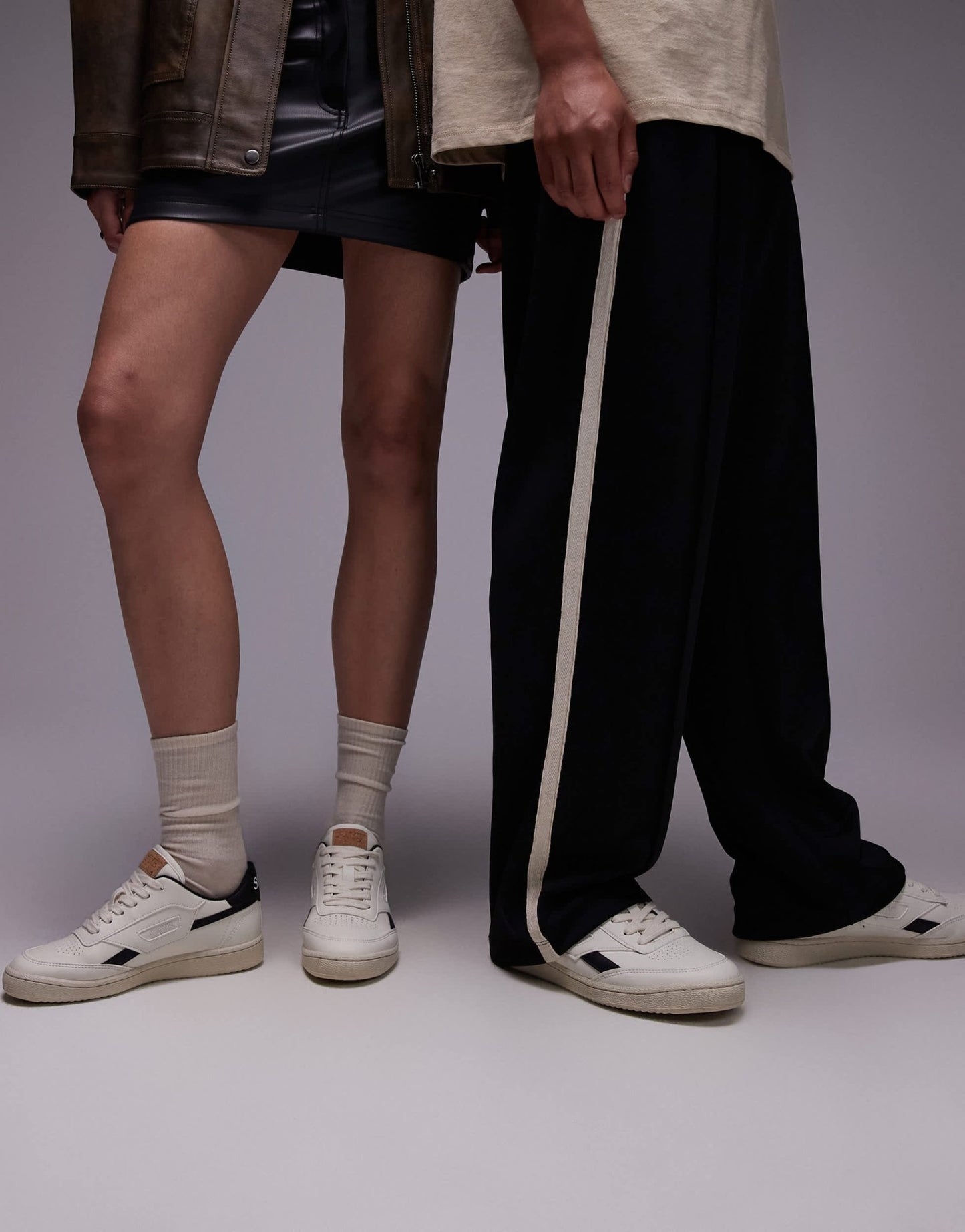 Saye unisex Modelo '89 trainers in black - ASOS Sample Sale