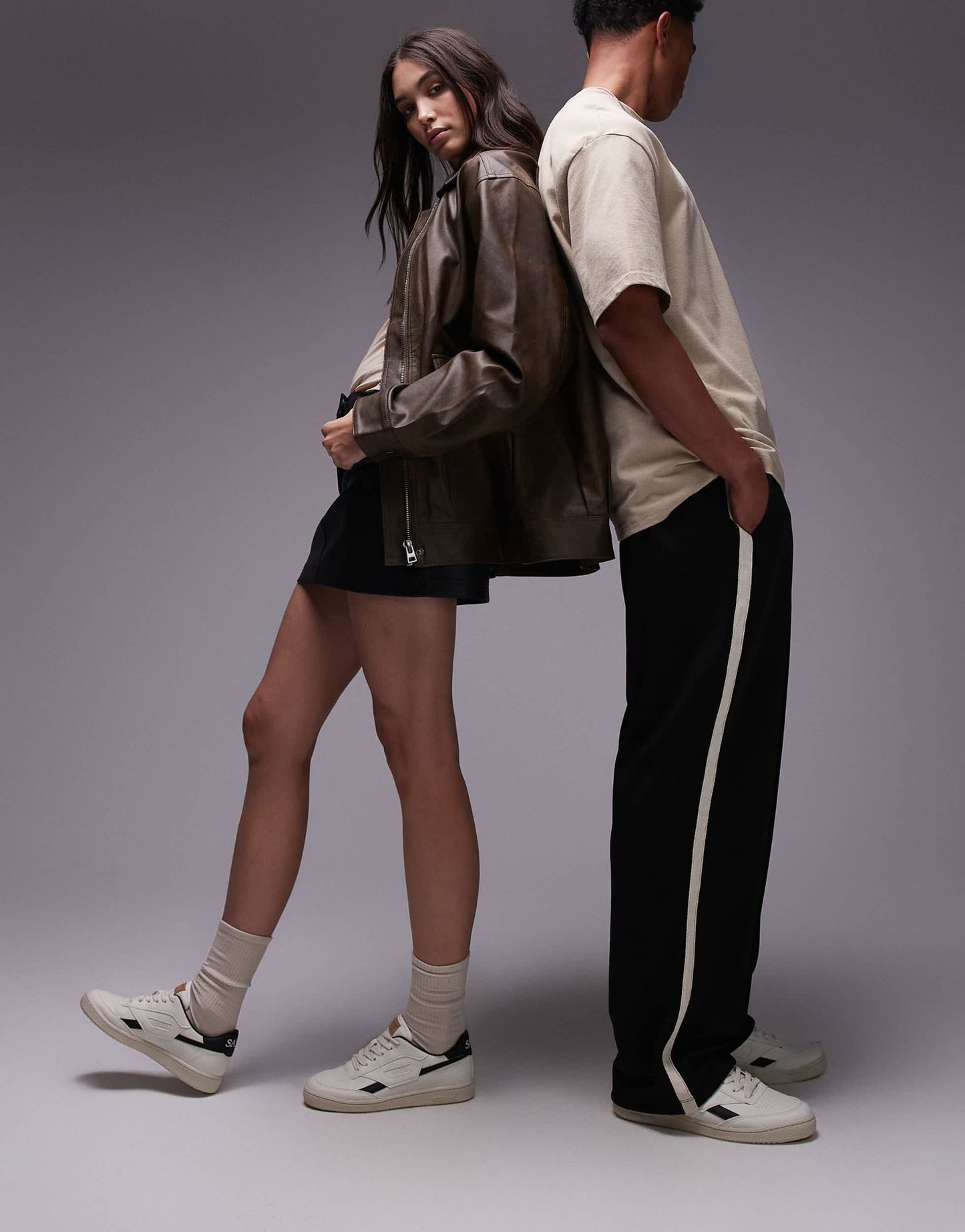 Saye unisex Modelo '89 trainers in black - ASOS Sample Sale