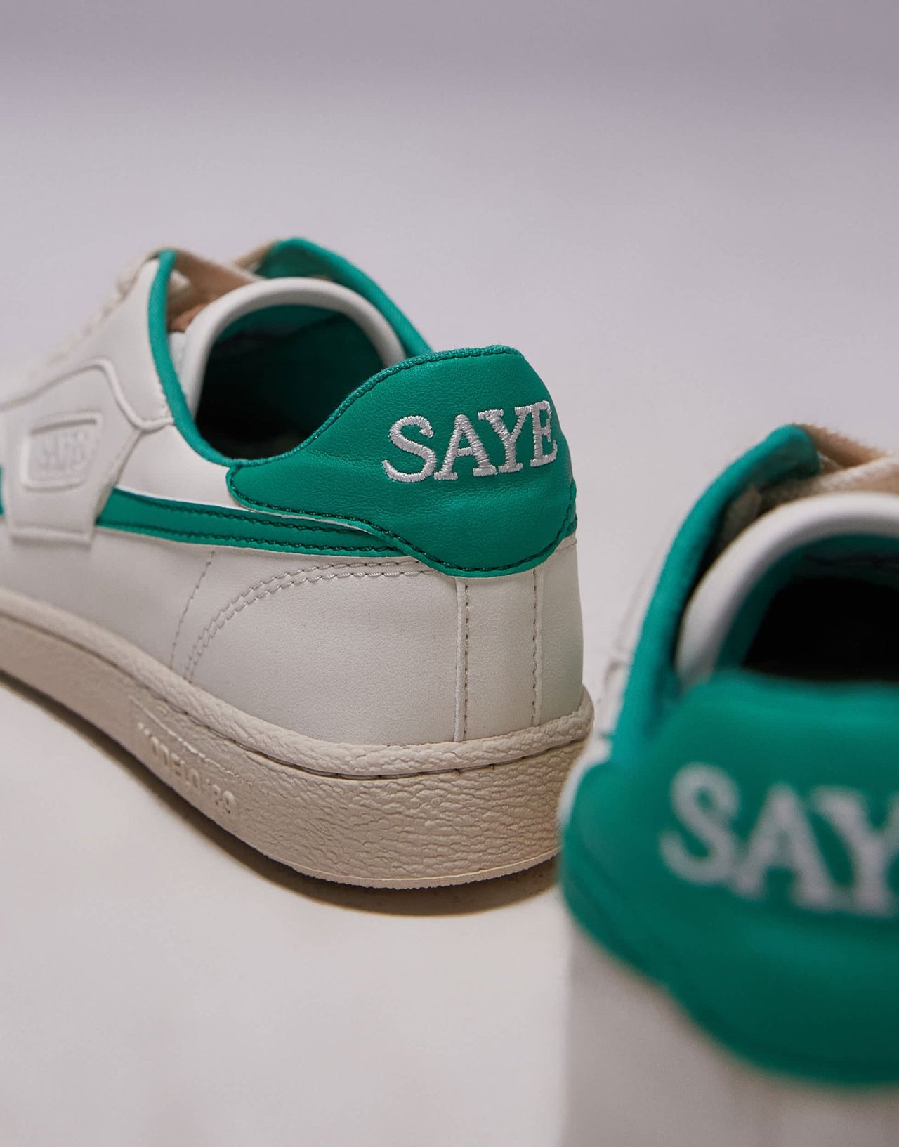 Saye unisex Modelo '89 trainers in green - ASOS Sample Sale