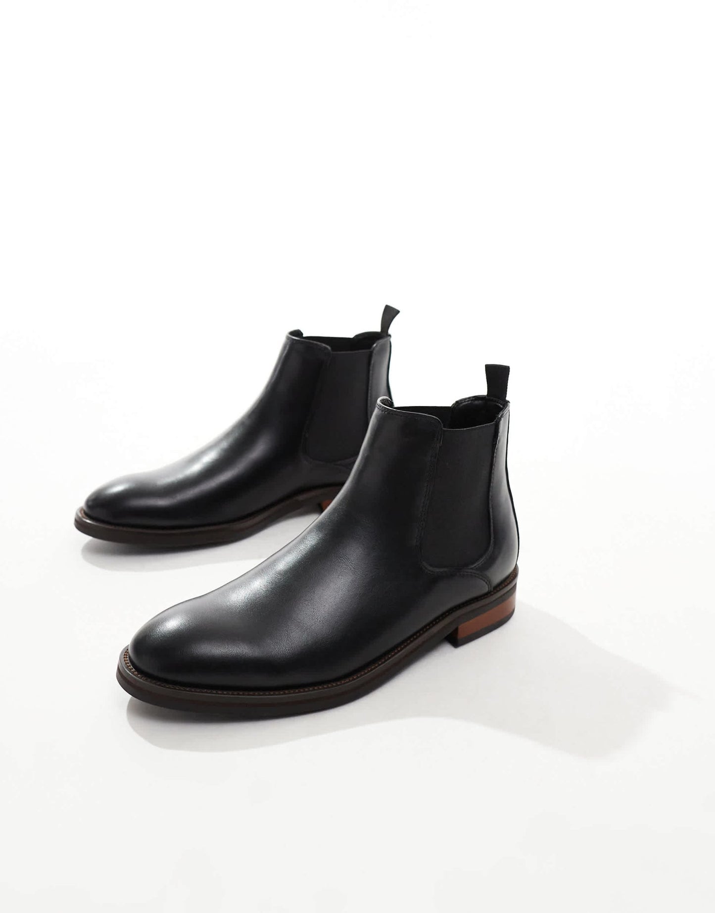 schuh Damon chelsea boots in black - ASOS Sample Sale