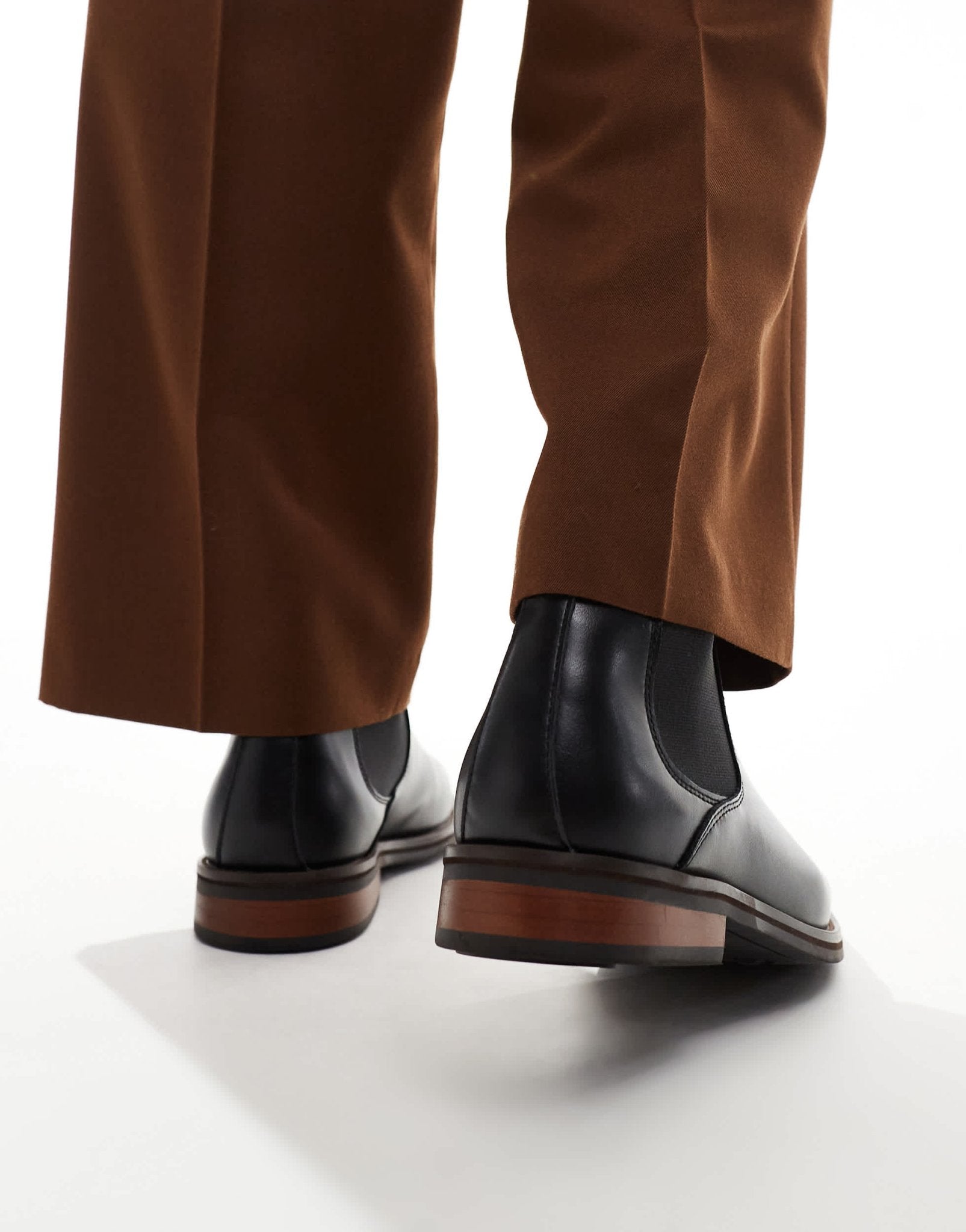 schuh Damon chelsea boots in black - ASOS Sample Sale