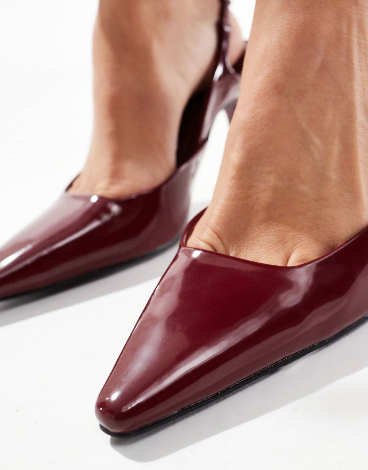 Simmi London Darcia pointed slingback heeled shoes in burgundy - ASOS Sample Sale