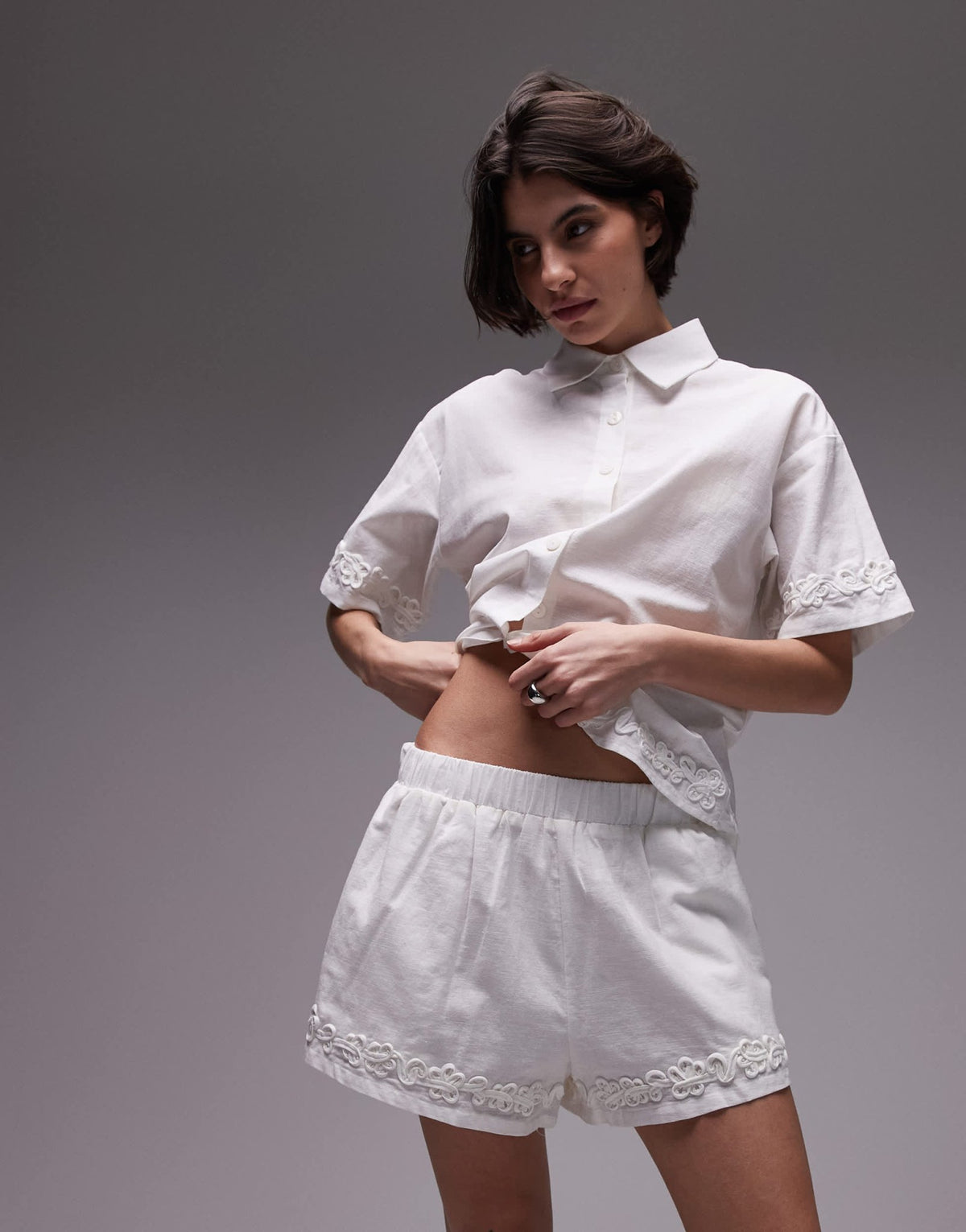 SNDYS linen blend flower applique detail shorts co-ord in white - ASOS Sample Sale