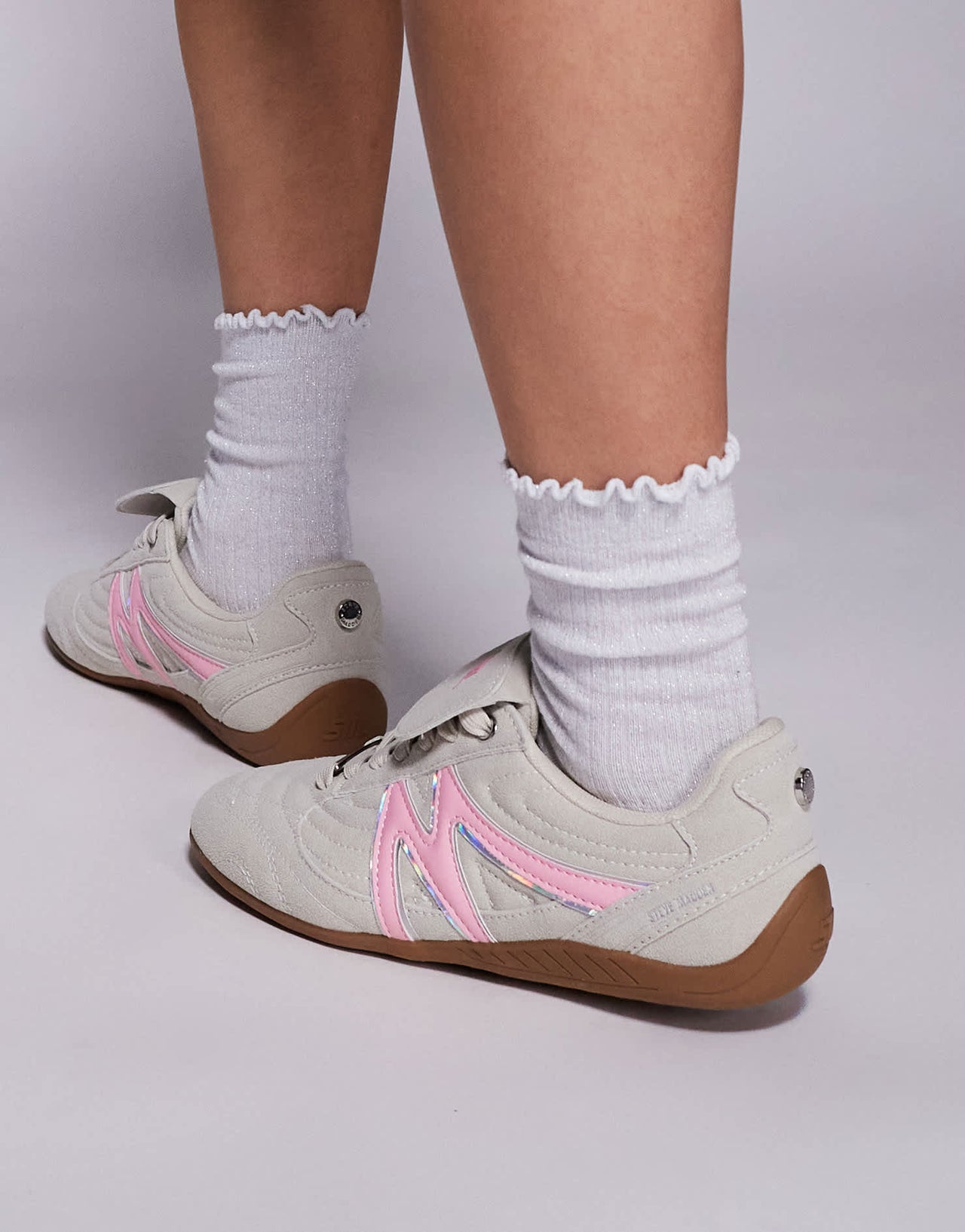 Steve Madden Freekick trainers with fold over detail in bone - ASOS Sample Sale