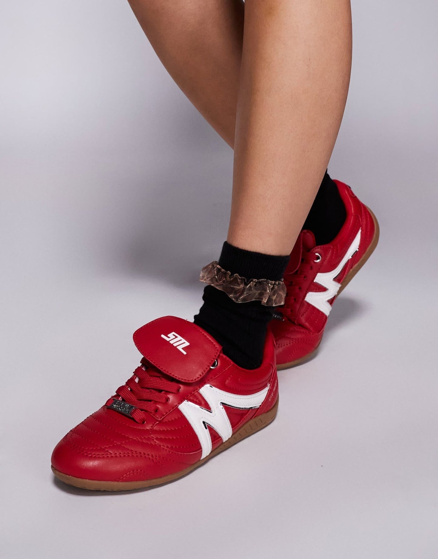 Steve Madden Freekick trainers with fold over detail in red - ASOS Sample Sale