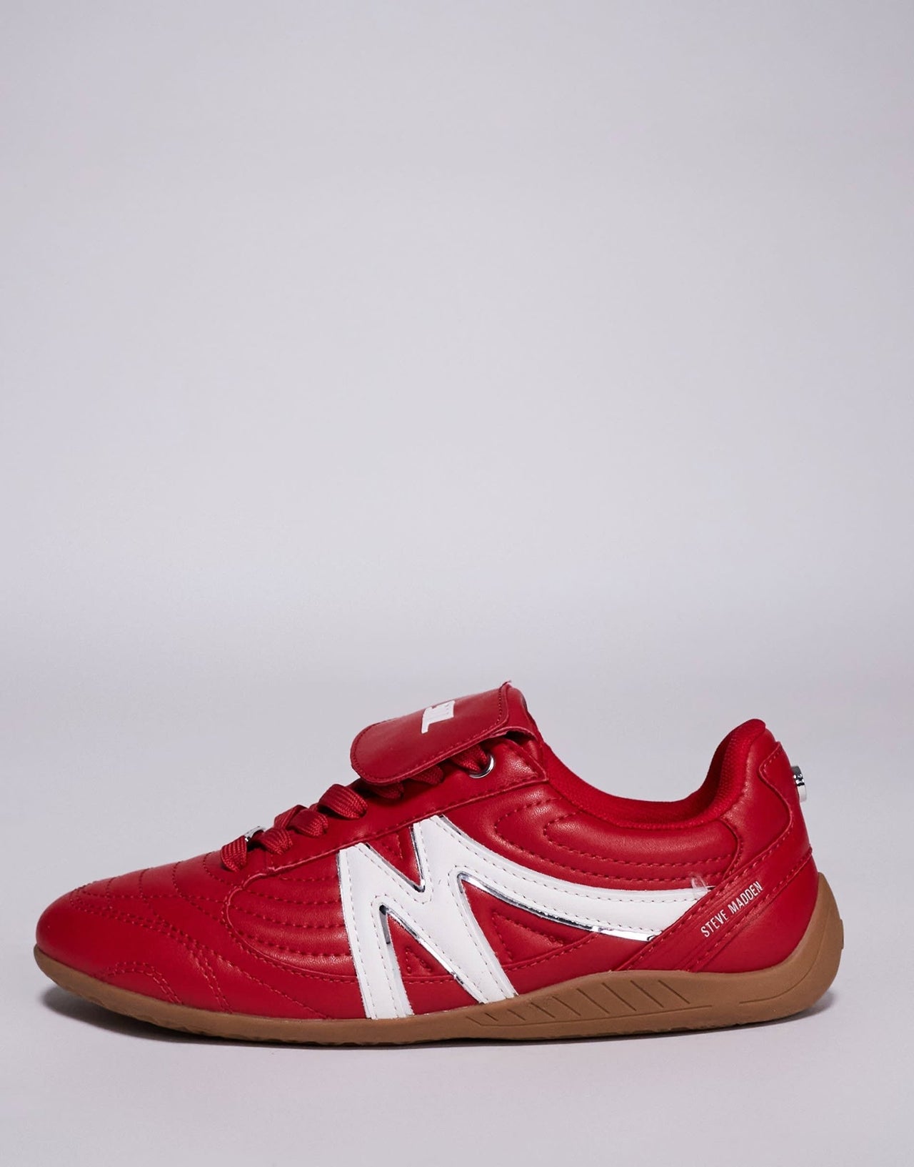 Steve Madden Freekick trainers with fold over detail in red - ASOS Sample Sale