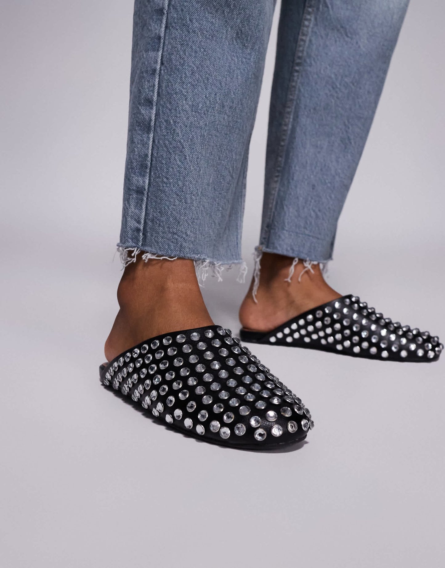 Steve Madden Giules studded mule in black - ASOS Sample Sale