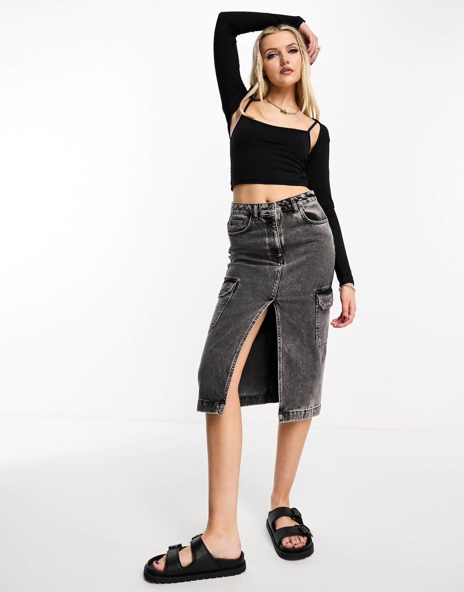 Stradivarius 2 in 1 shrug in black - ASOS Sample Sale
