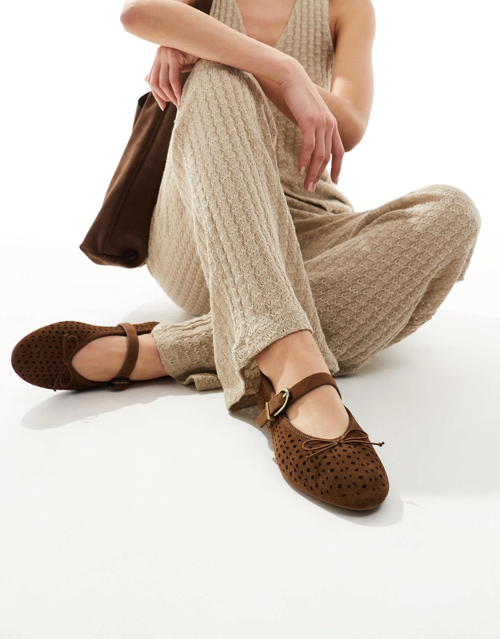 Stradivarius ballet shoe in brown leather - ASOS Sample Sale