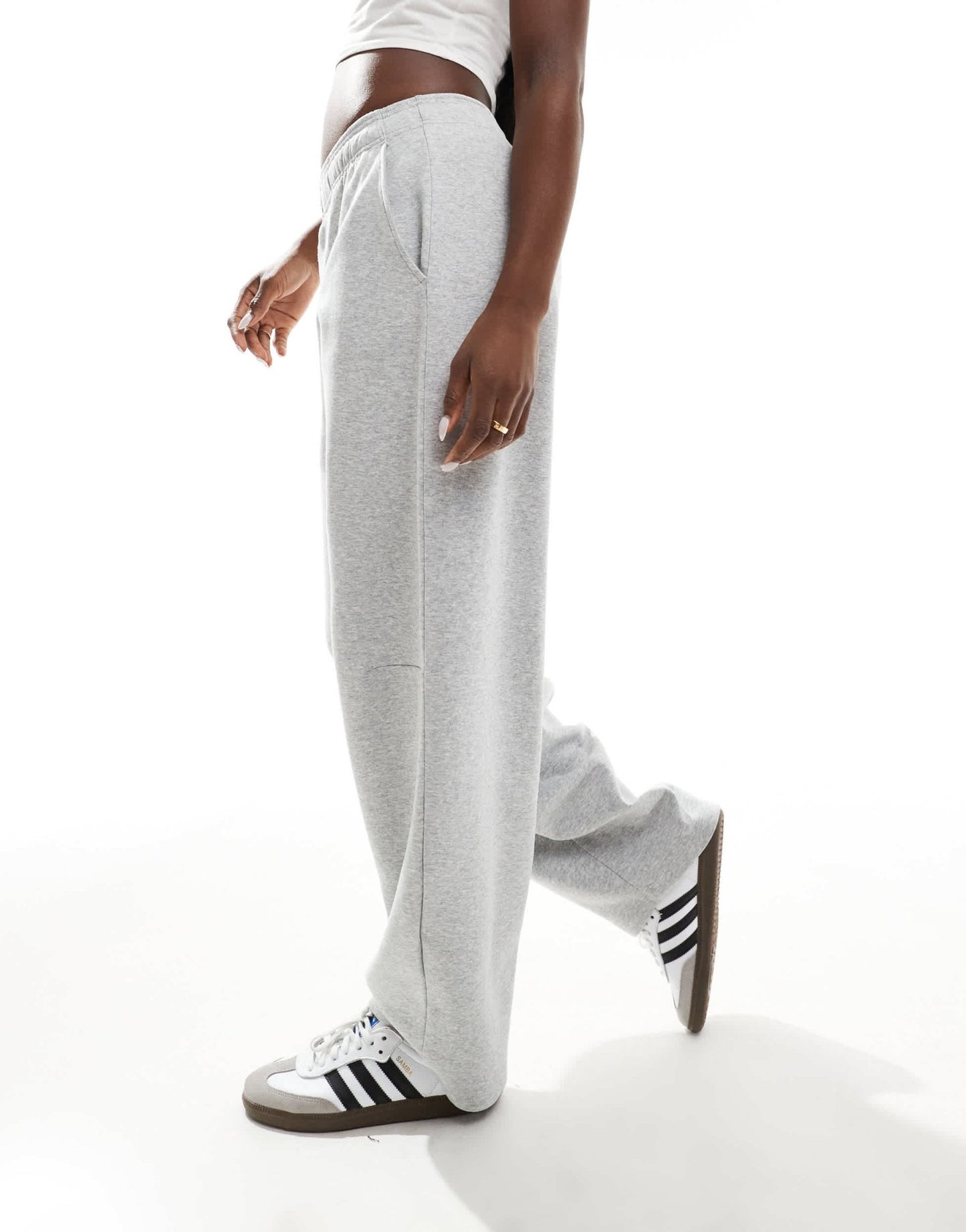 Stradivarius balloon jogger in grey - ASOS Sample Sale
