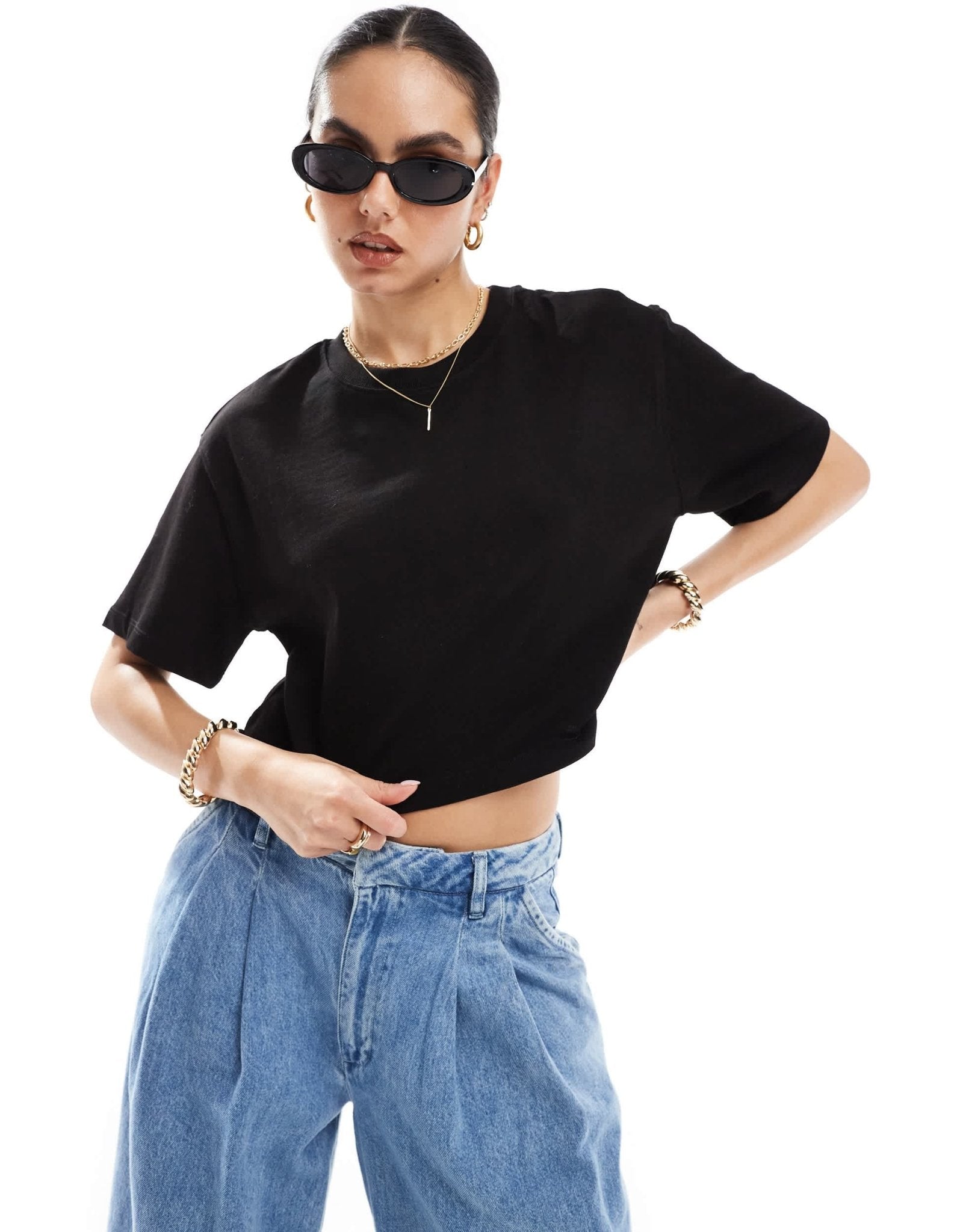Stradivarius basic tee in black - ASOS Sample Sale