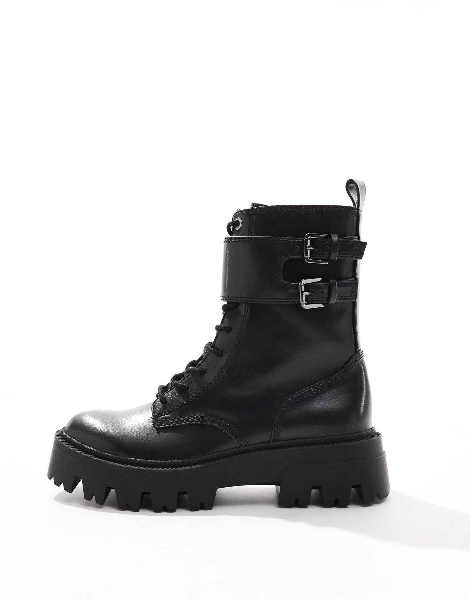 Stradivarius buckle detail chunky flat boot in black - ASOS Sample Sale