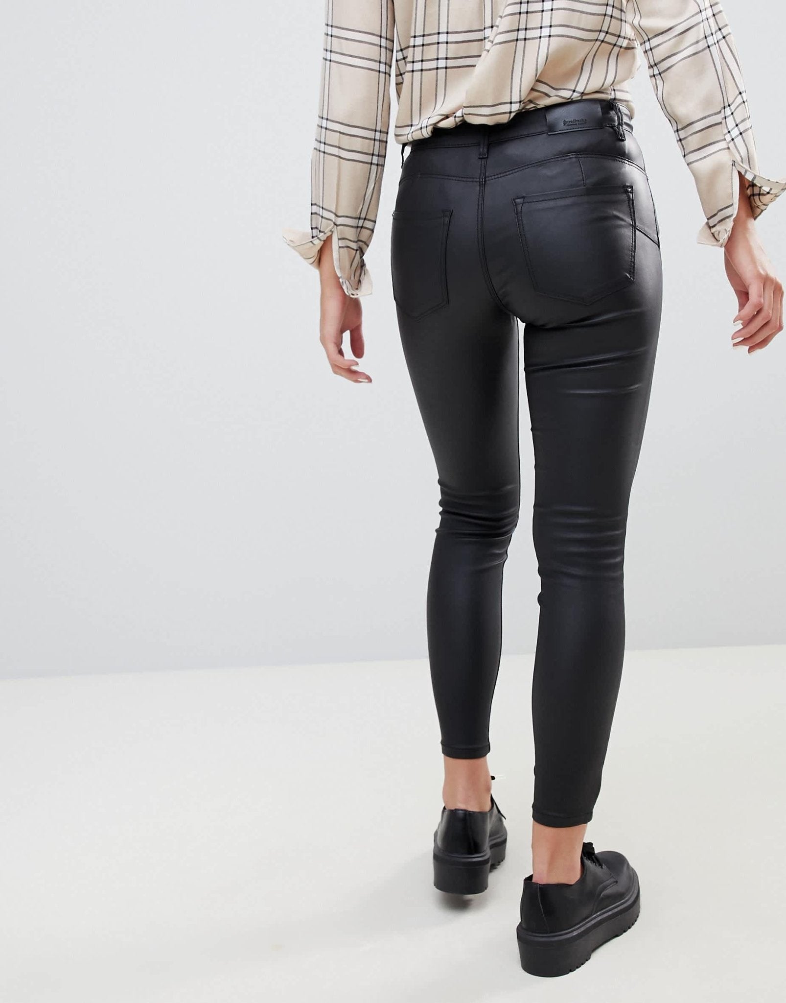 Stradivarius Coated push up jean - ASOS Sample Sale