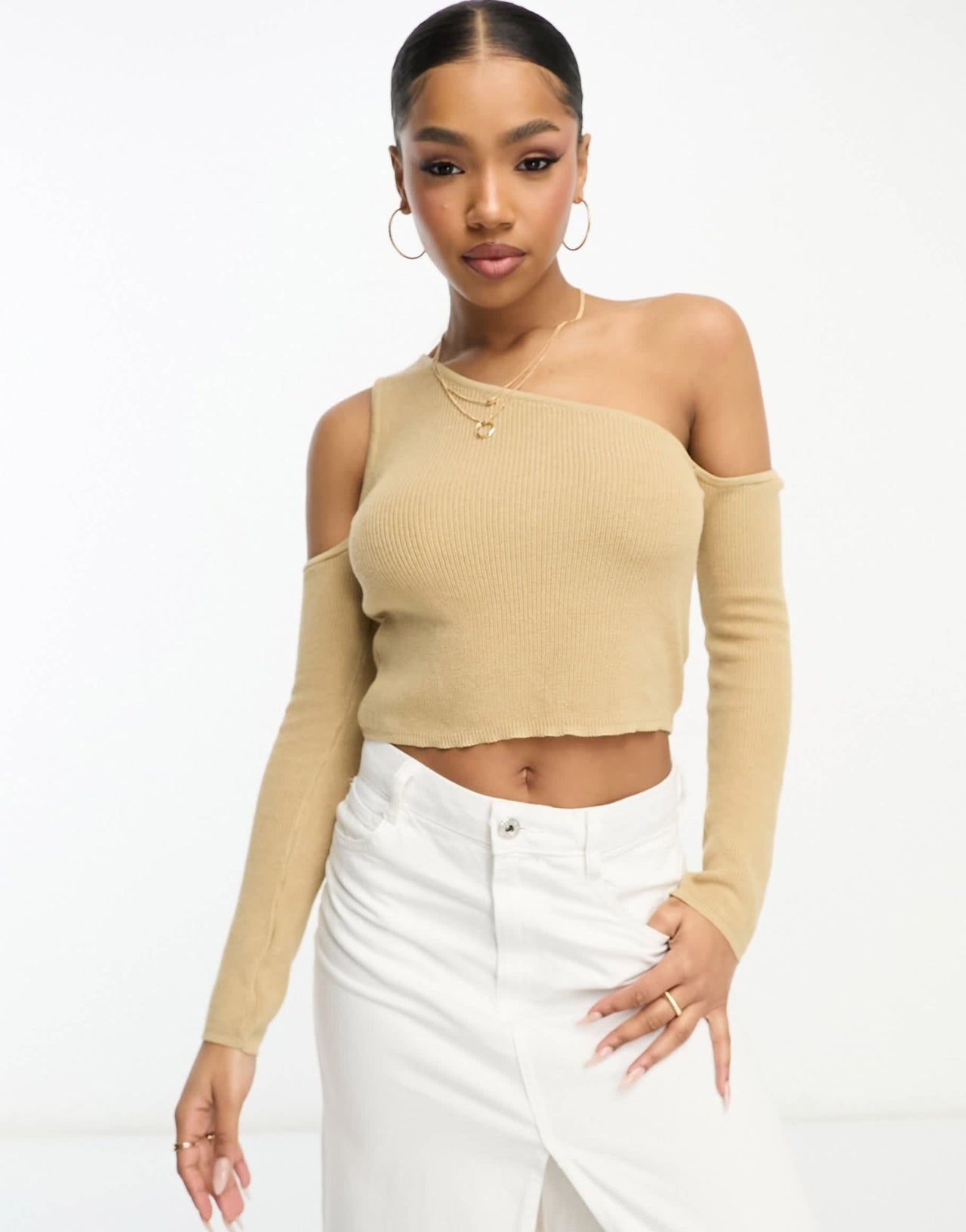 Stradivarius cold shoulder open knit top in camel - ASOS Sample Sale