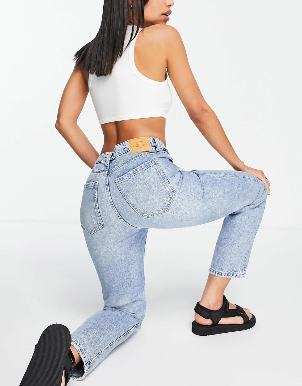 Stradivarius cotton mom fit vintage jean in light wash - MBLUE - ASOS Sample Sale
