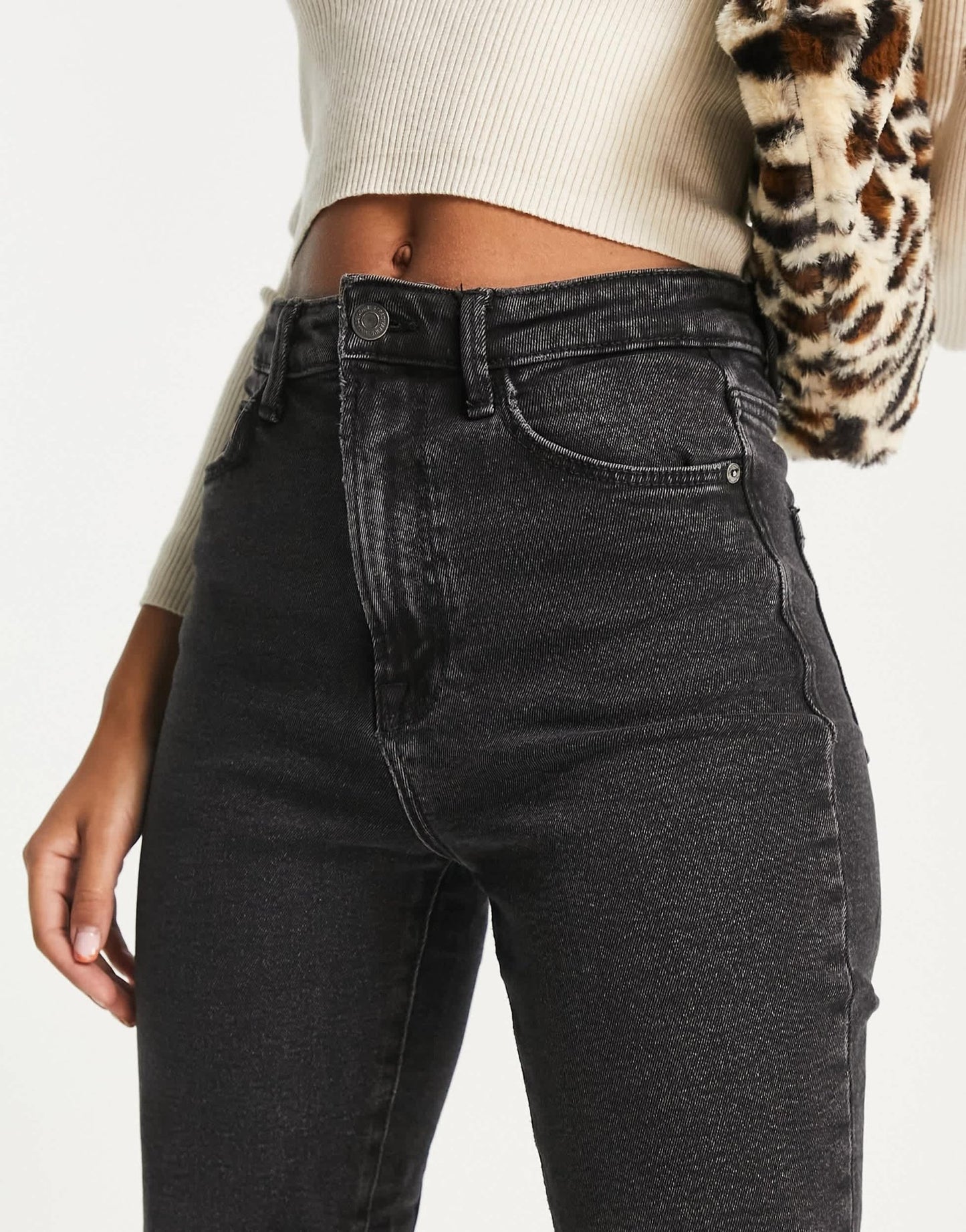 Stradivarius cotton slim mom jean with stretch in black - ASOS Sample Sale