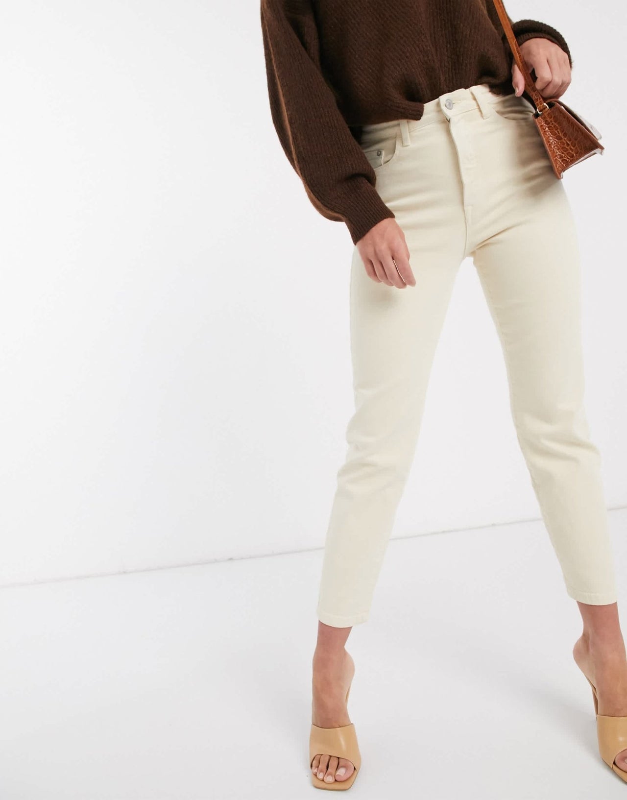 Stradivarius cotton slim mom jean with stretch in ecru - WHITE - ASOS Sample Sale