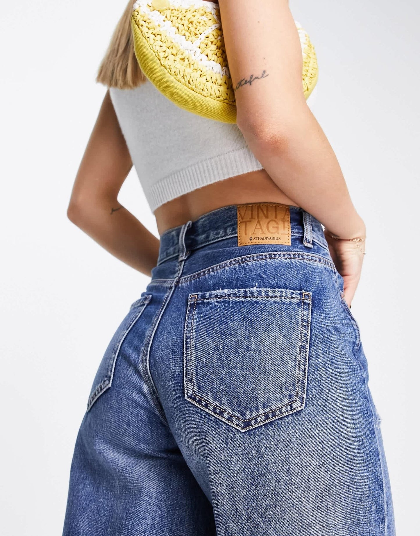 Stradivarius cropped jean in mid blue - ASOS Sample Sale