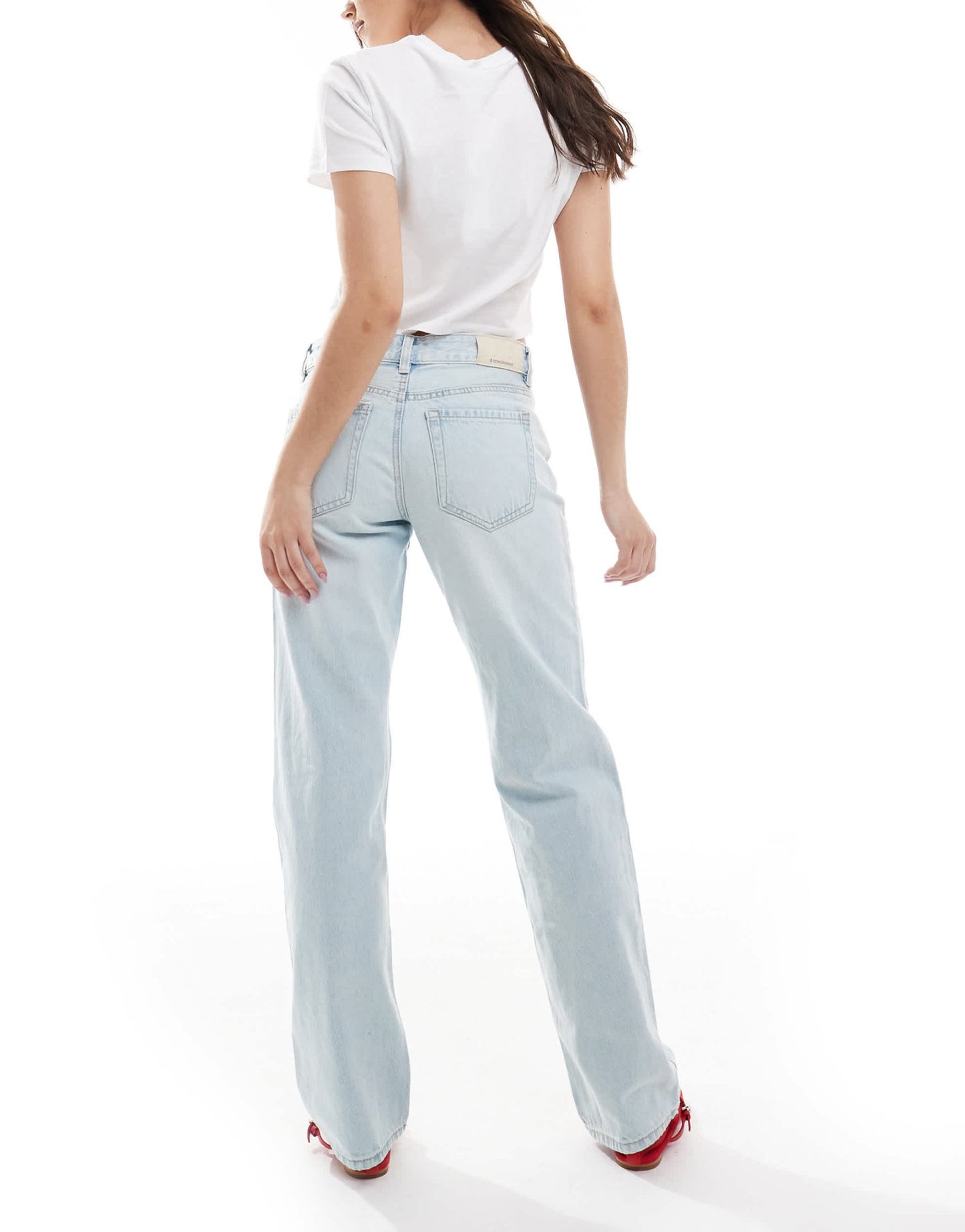 Stradivarius D03 low waisted straight leg jean in light blue wash - ASOS Sample Sale
