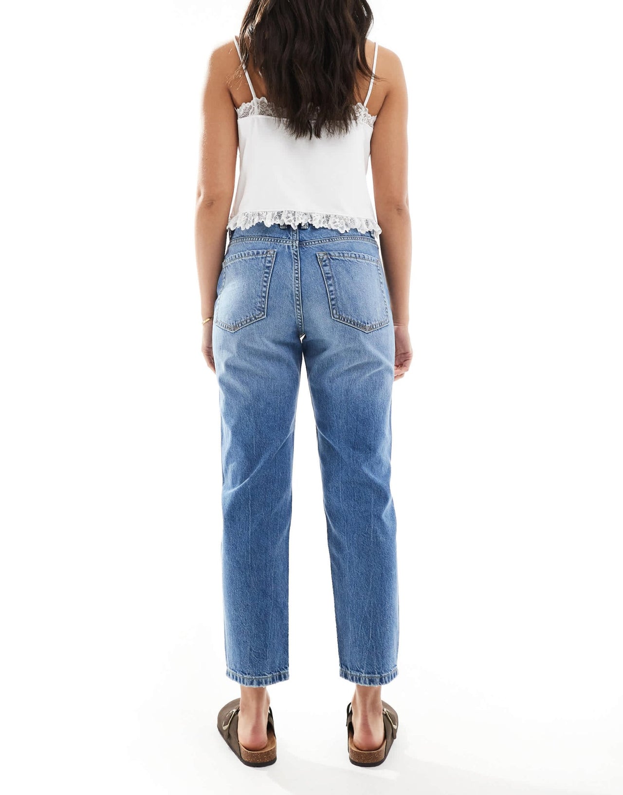 Stradivarius D89 low rise mom jean in light wash blue - ASOS Sample Sale