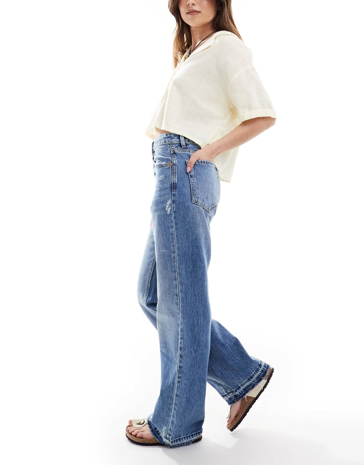 Stradivarius D92 denim straight jeans in medium wash - ASOS Sample Sale