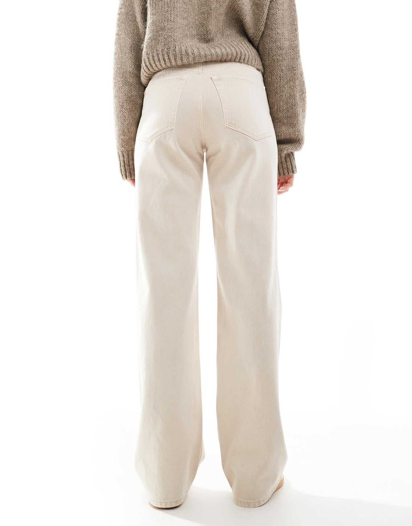 Stradivarius D92 wide leg dad jean in beige - ASOS Sample Sale
