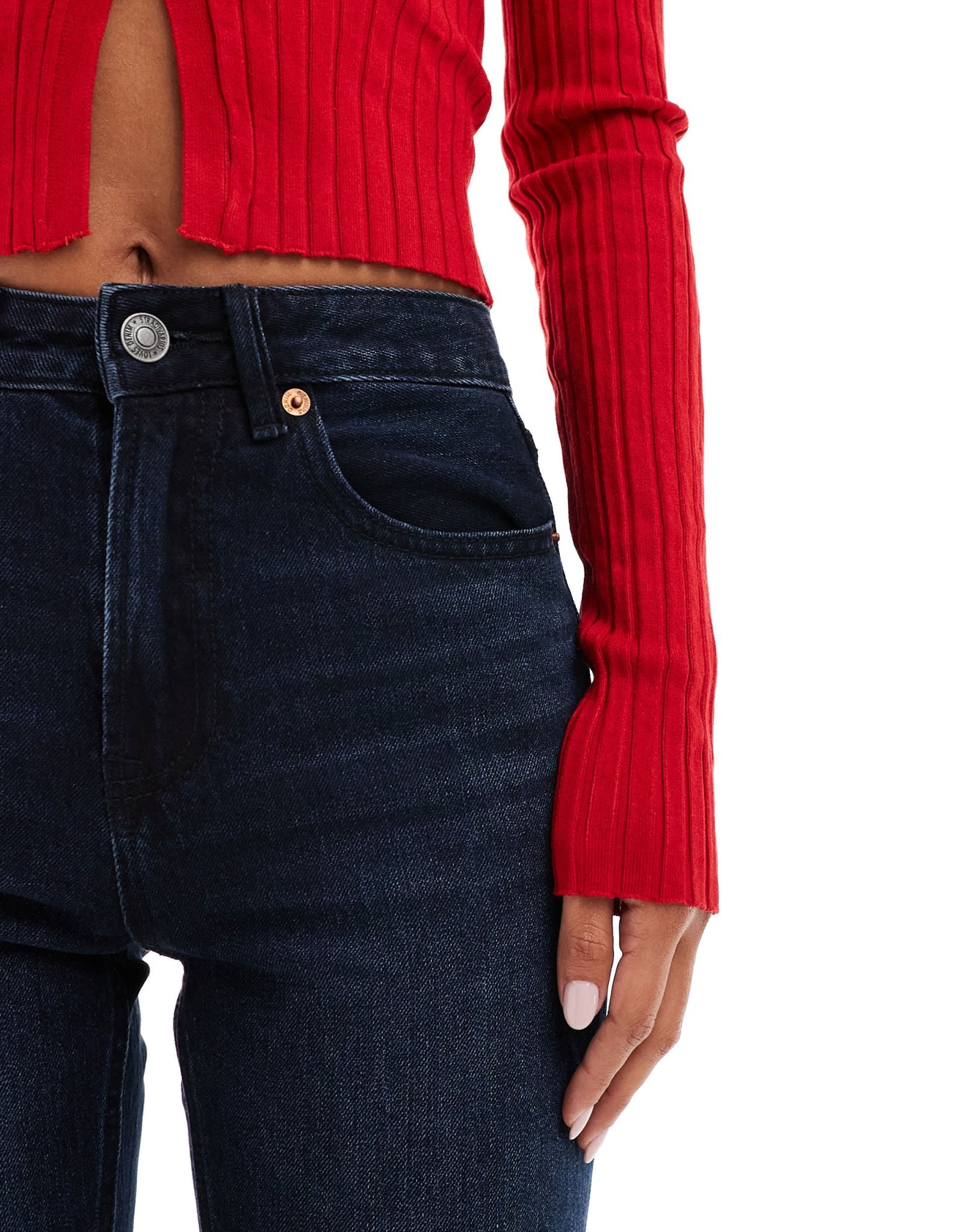 Stradivarius D98 straight leg jeans in blue black wash - ASOS Sample Sale