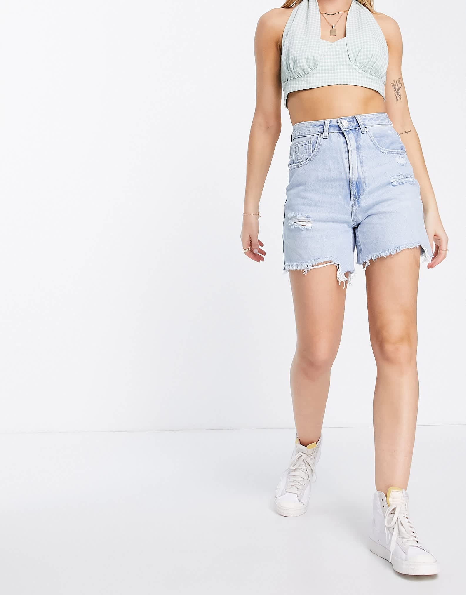Stradivarius dad denim short in medium blue with rips - ASOS Sample Sale