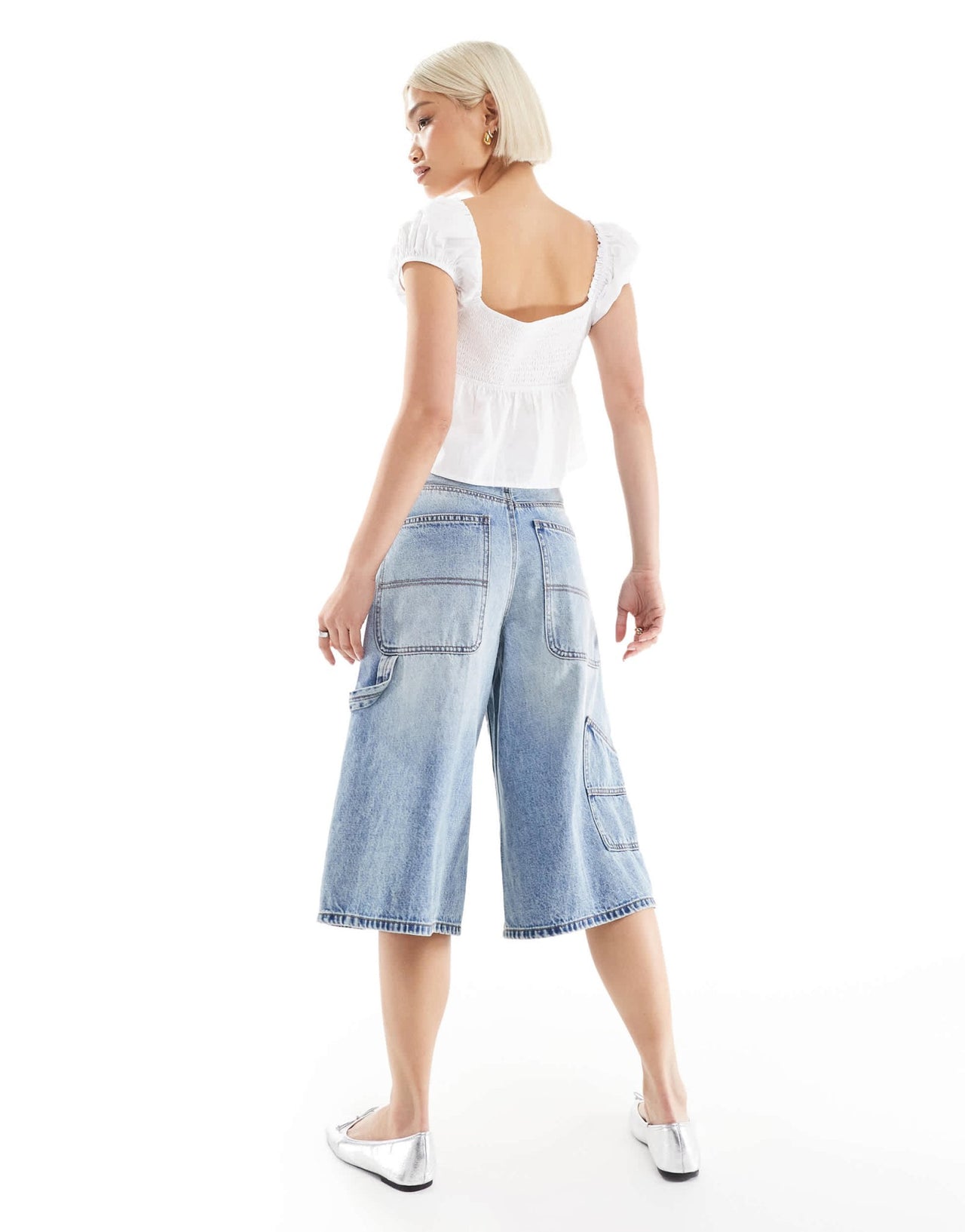 Stradivarius denim carpenter jort in medium blue - ASOS Sample Sale