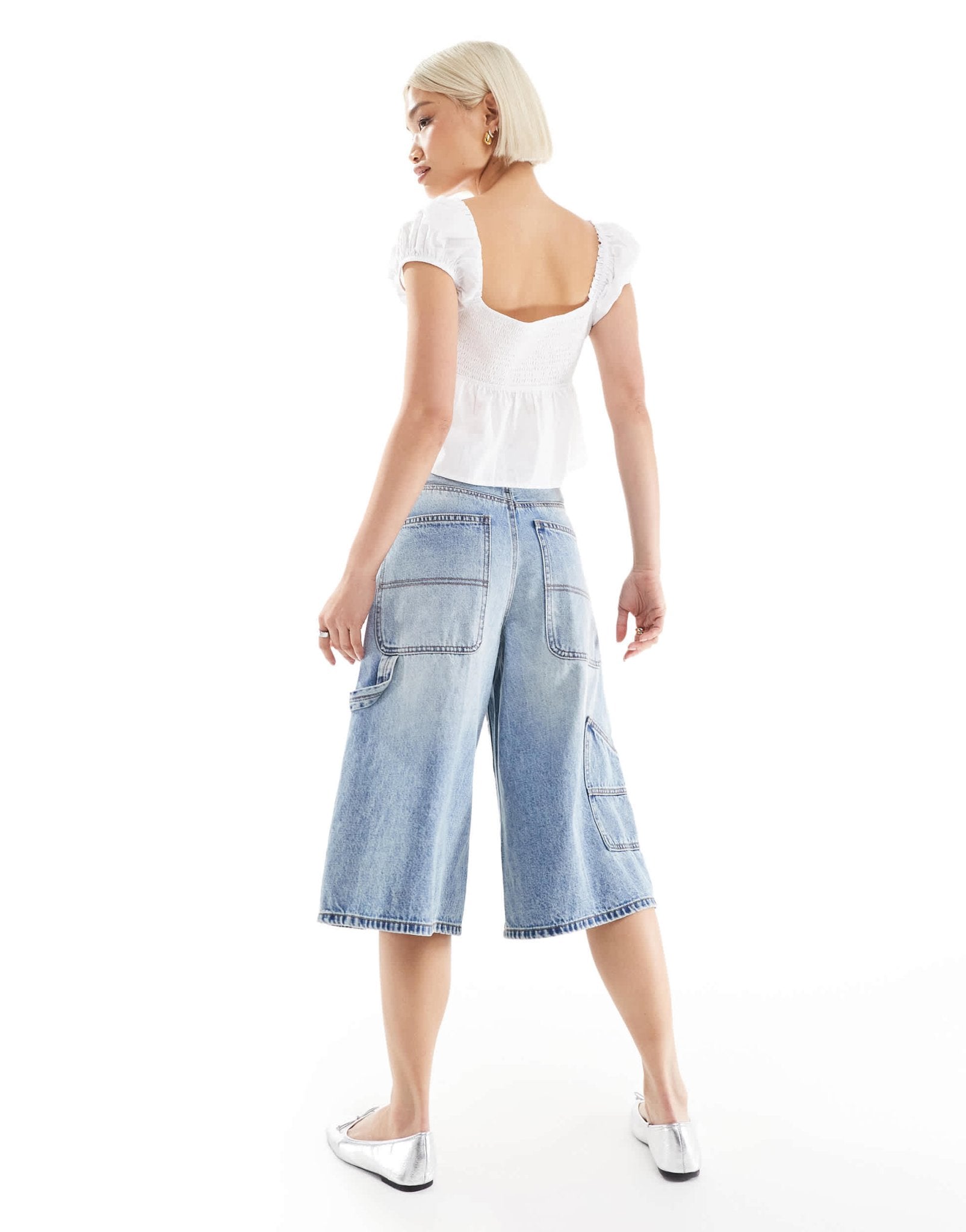 Stradivarius denim carpenter jort in medium blue - ASOS Sample Sale