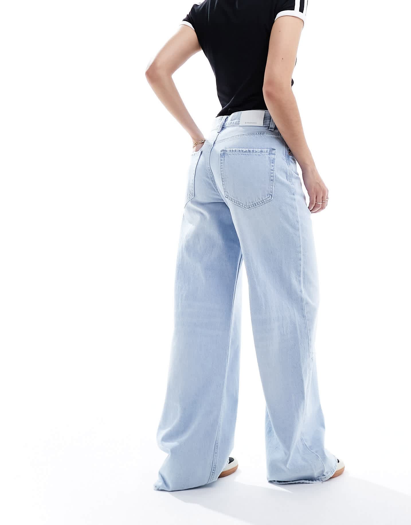 Stradivarius fluid wide leg jean in light wash - ASOS Sample Sale