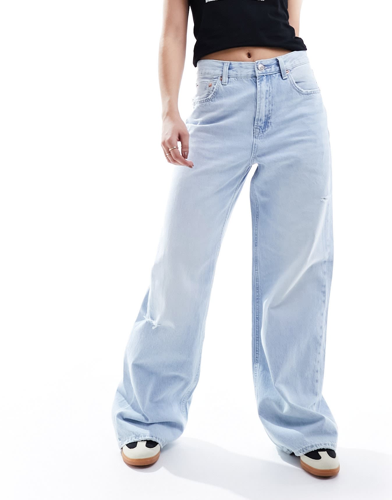 Stradivarius fluid wide leg jean in light wash - ASOS Sample Sale