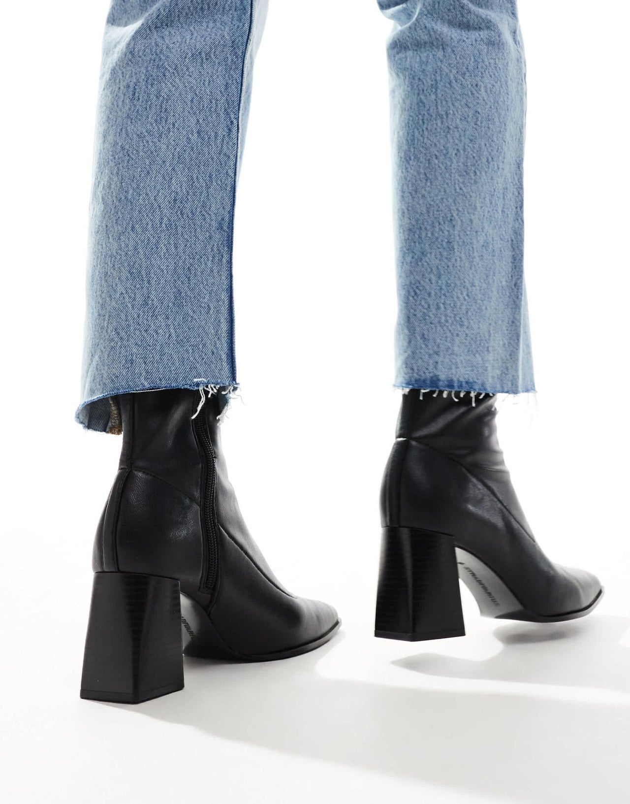Stradivarius heeled ankle boot in black with fine heel - ASOS Sample Sale