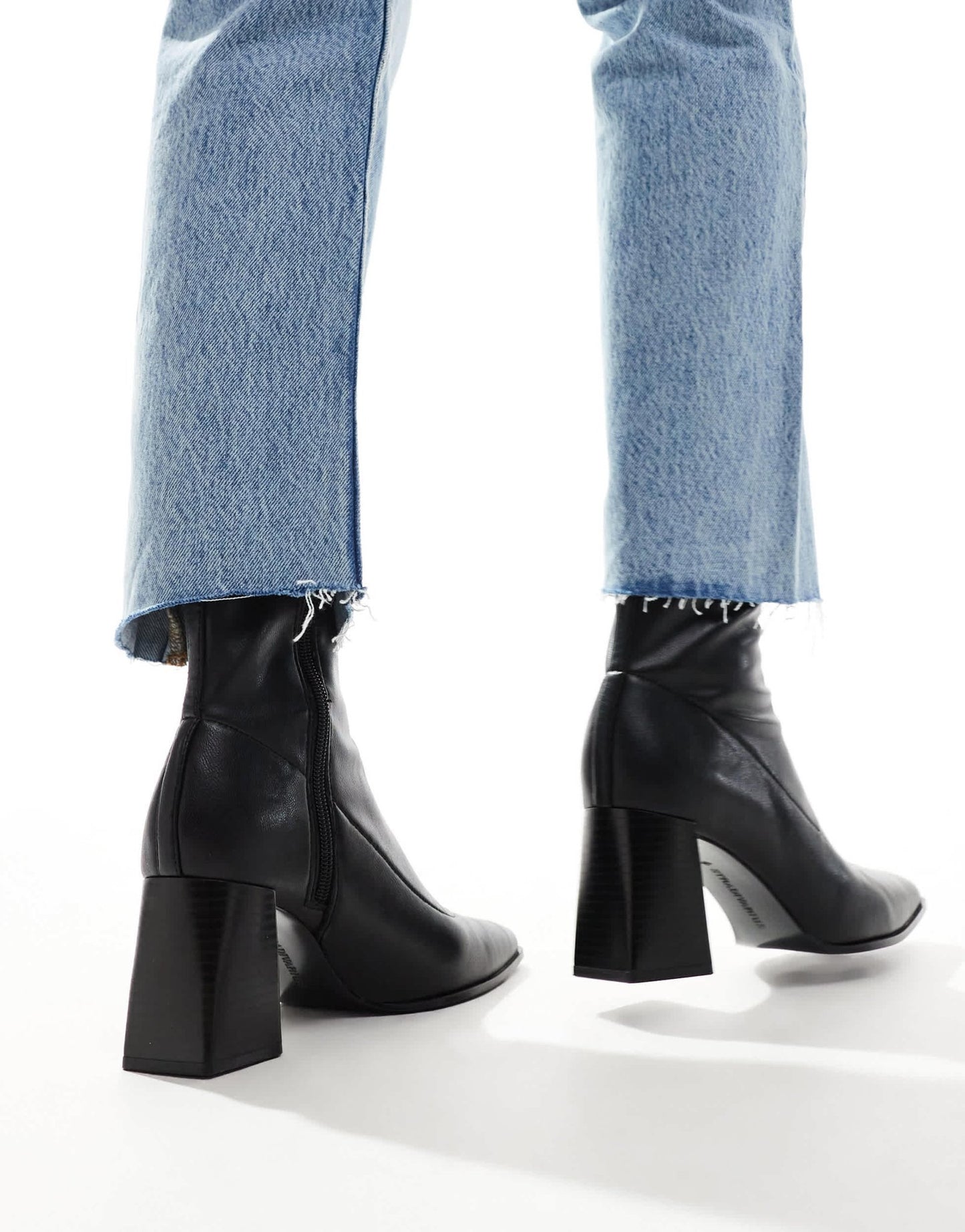 Stradivarius heeled ankle boot in black with fine heel - ASOS Sample Sale