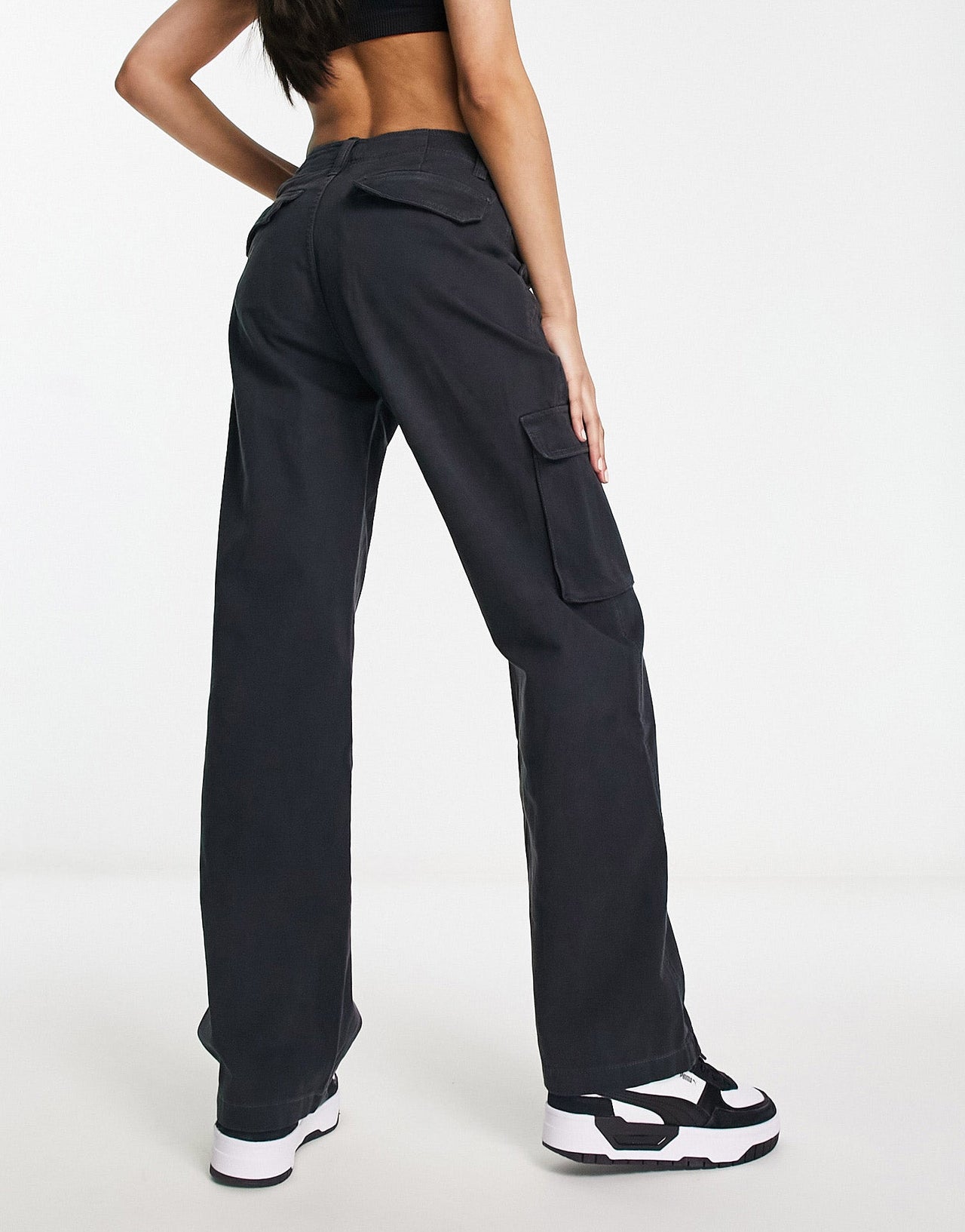 Stradivarius high waist wide leg cargo trouser in black - ASOS Sample Sale