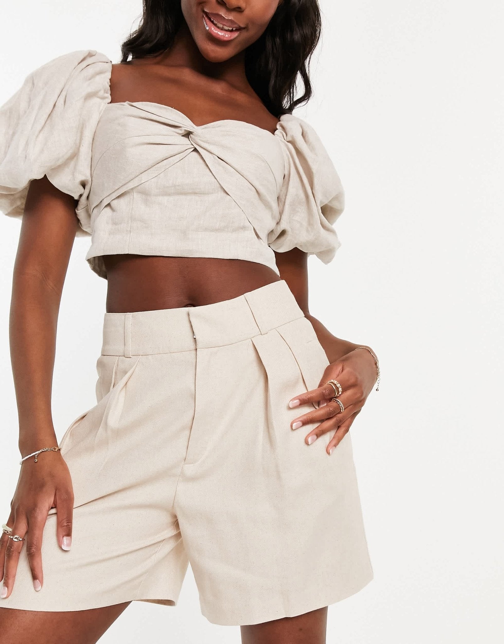 Stradivarius linen look bermuda short in natural - ASOS Sample Sale