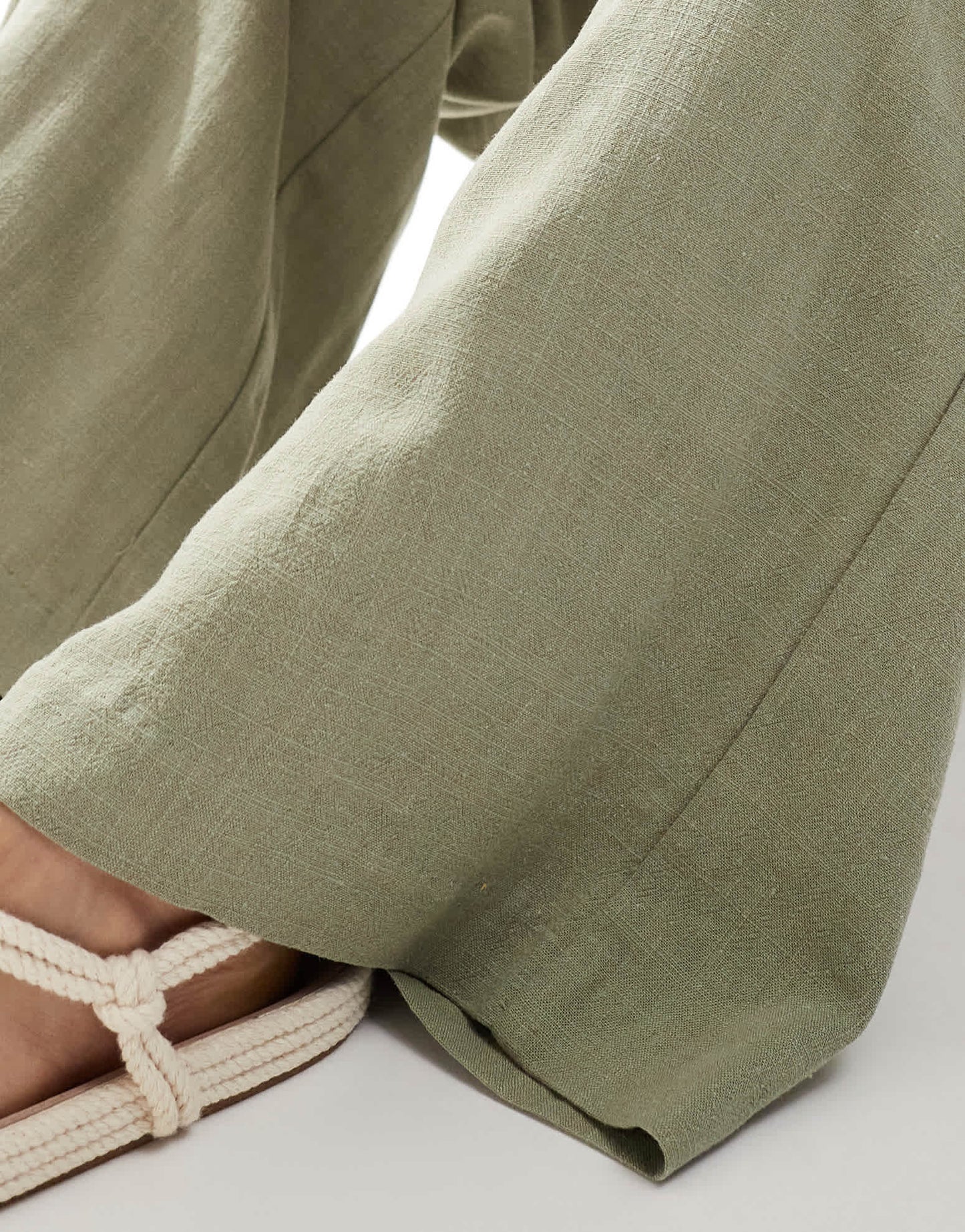 Stradivarius linen look pull on trouser in khaki - ASOS Sample Sale
