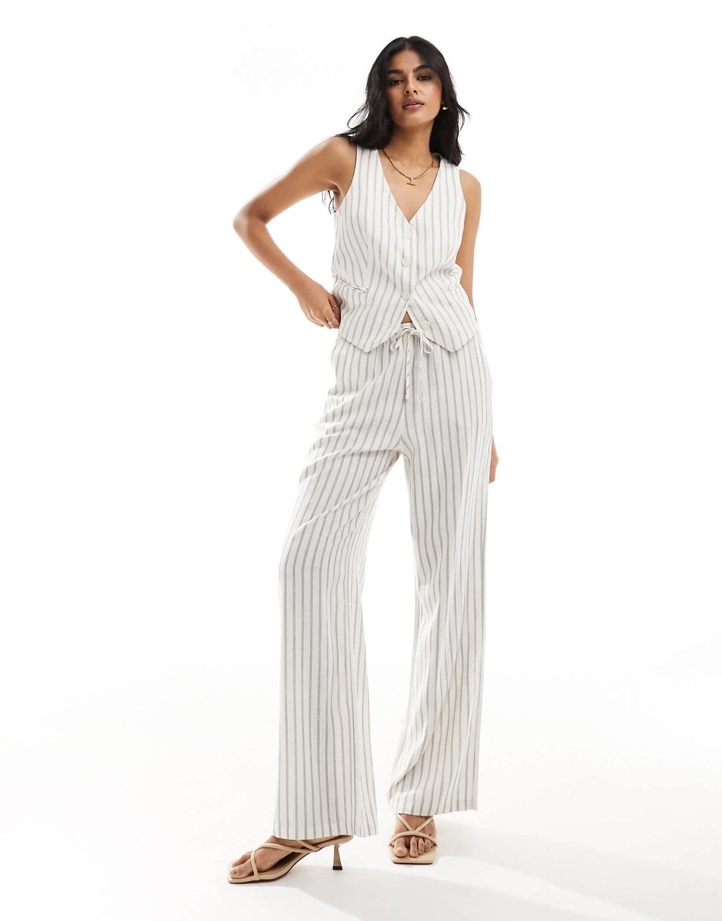 Stradivarius linen look pull on trouser in natural stripe - ASOS Sample Sale