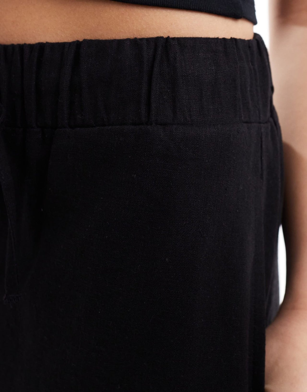 Stradivarius linen look super wide leg trouser in black - ASOS Sample Sale