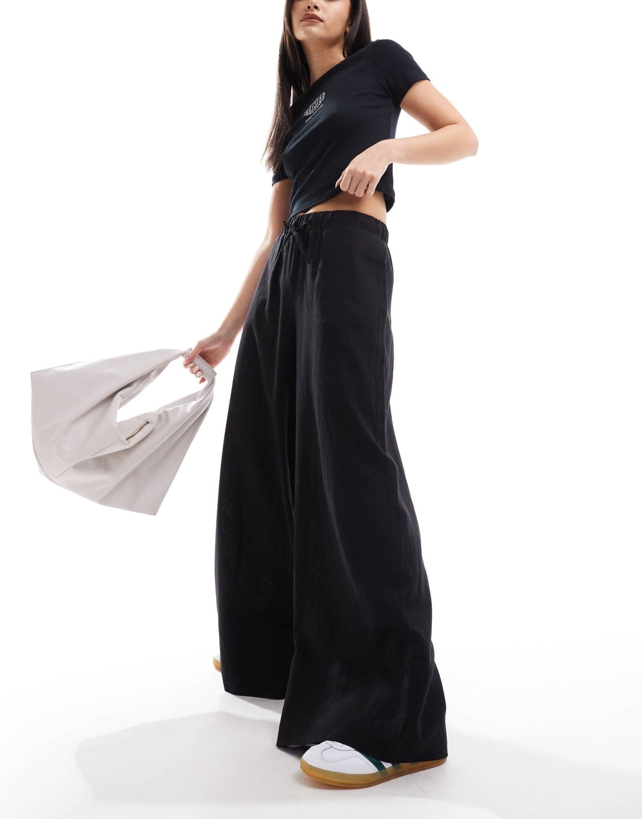 Stradivarius linen look super wide leg trouser in black - ASOS Sample Sale