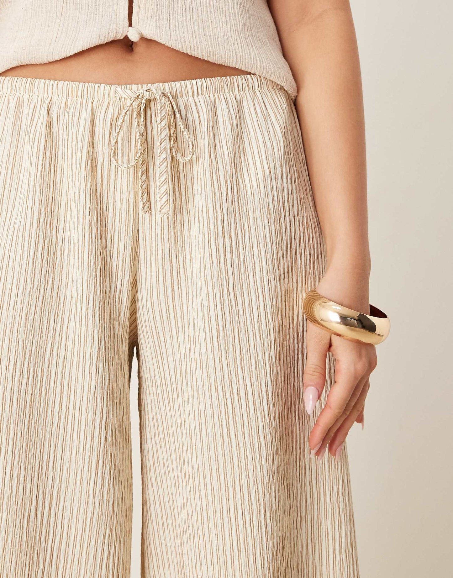 Stradivarius linen look wide leg trouser in beige stripe - ASOS Sample Sale