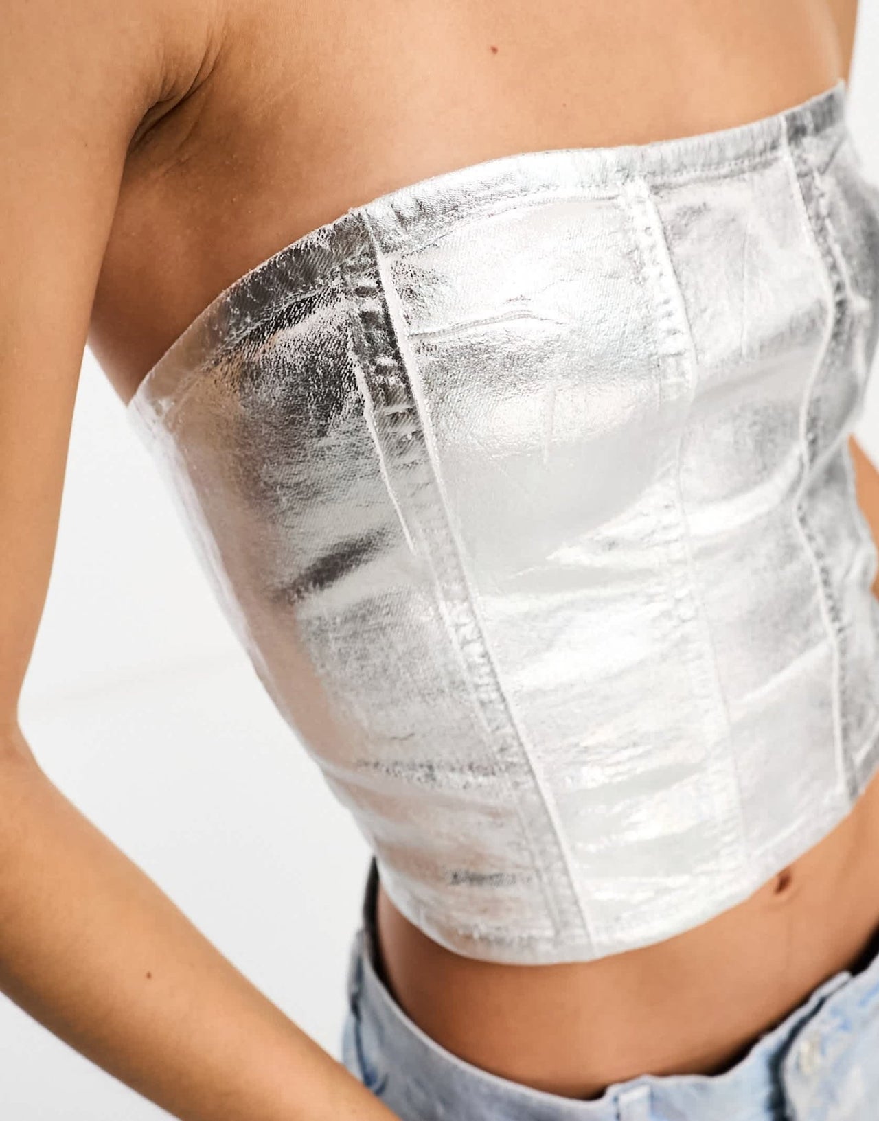 Stradivarius metallic bandeau top in silver - ASOS Sample Sale