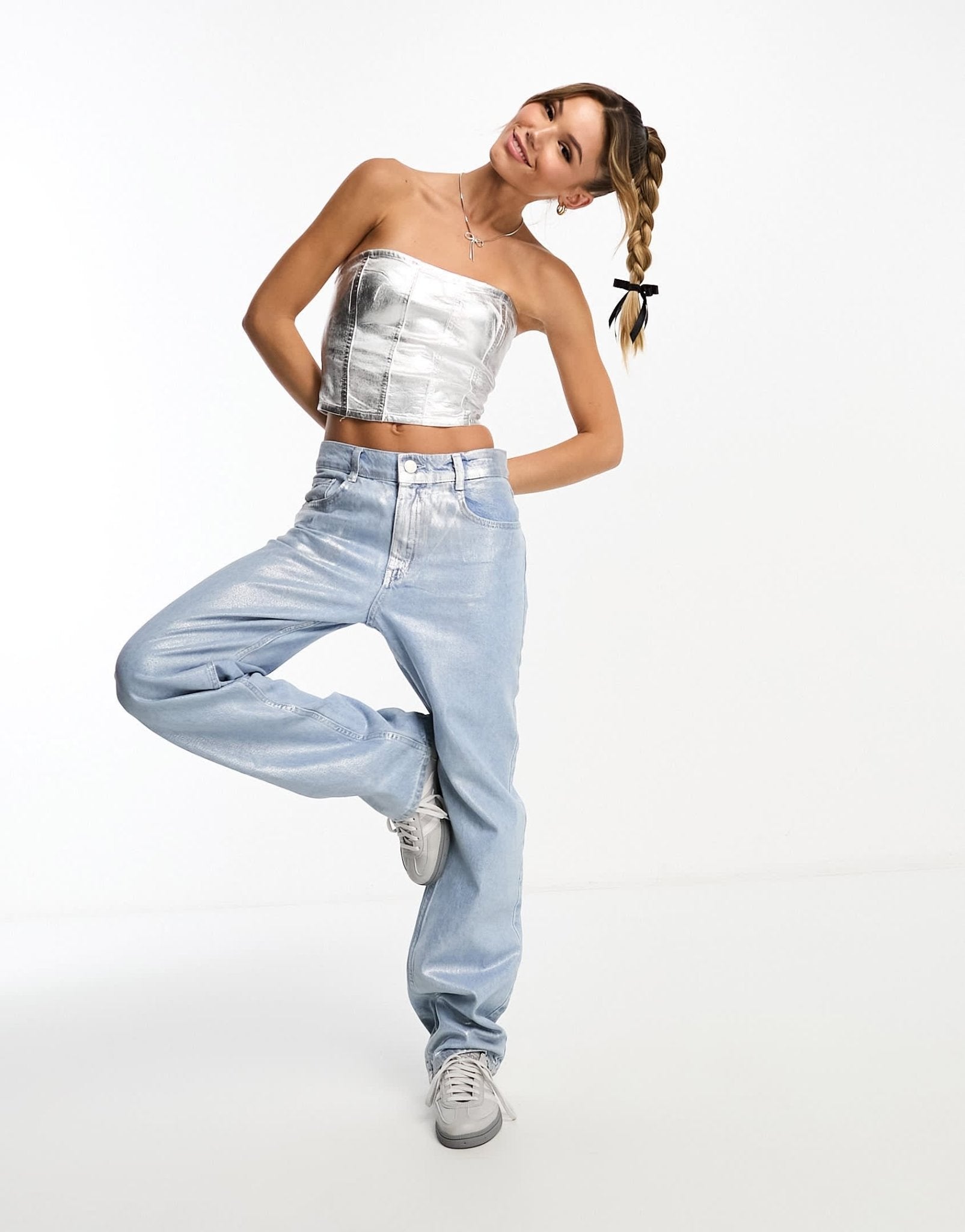 Stradivarius metallic bandeau top in silver - ASOS Sample Sale