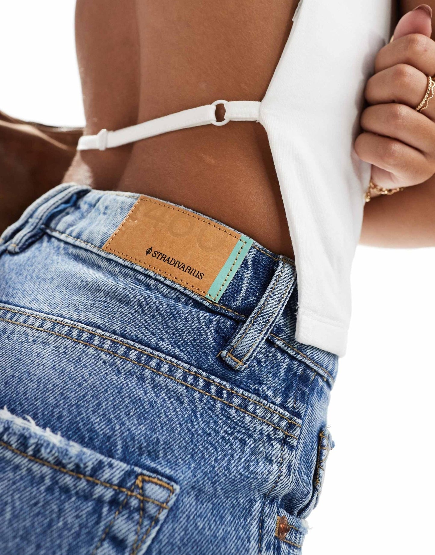 Stradivarius mom jeans in blue - ASOS Sample Sale